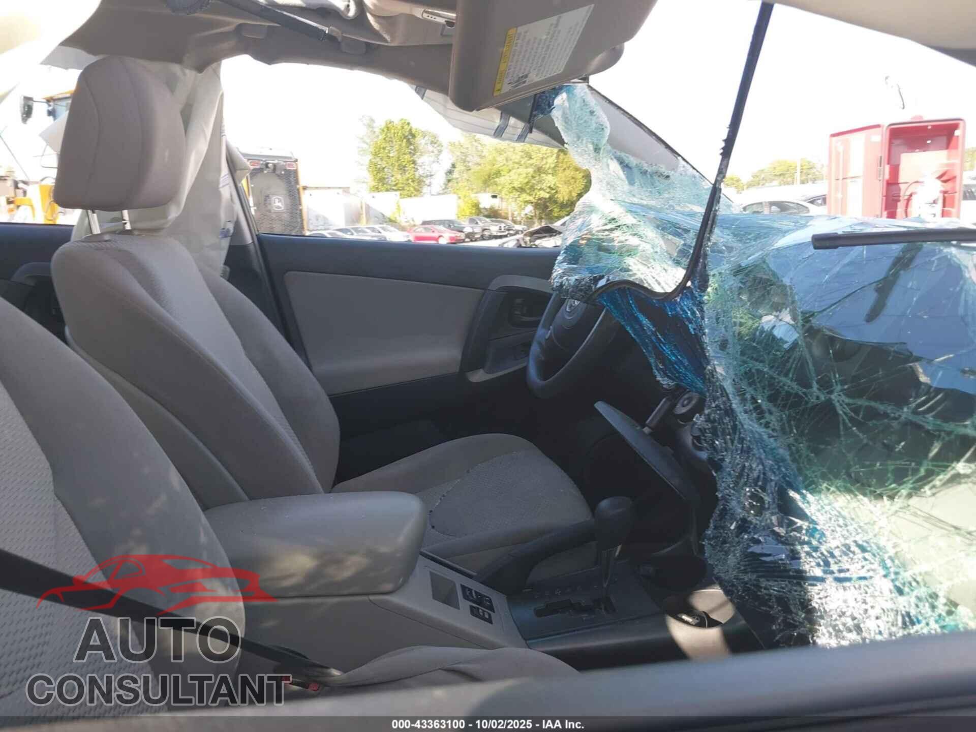 TOYOTA RAV4 2012 - 2T3BF4DV6CW193713