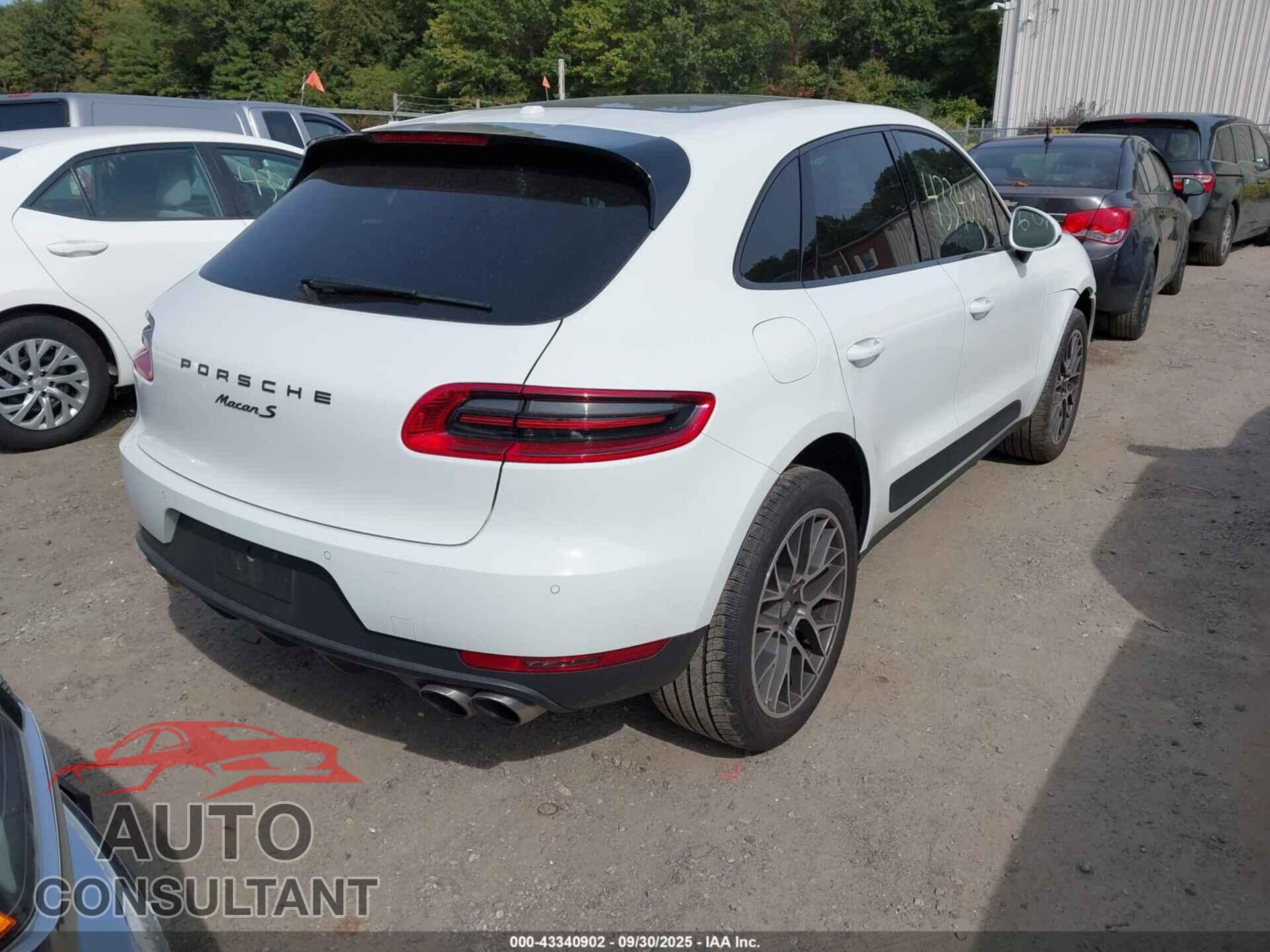 PORSCHE MACAN 2016 - WP1AB2A54GLB50205
