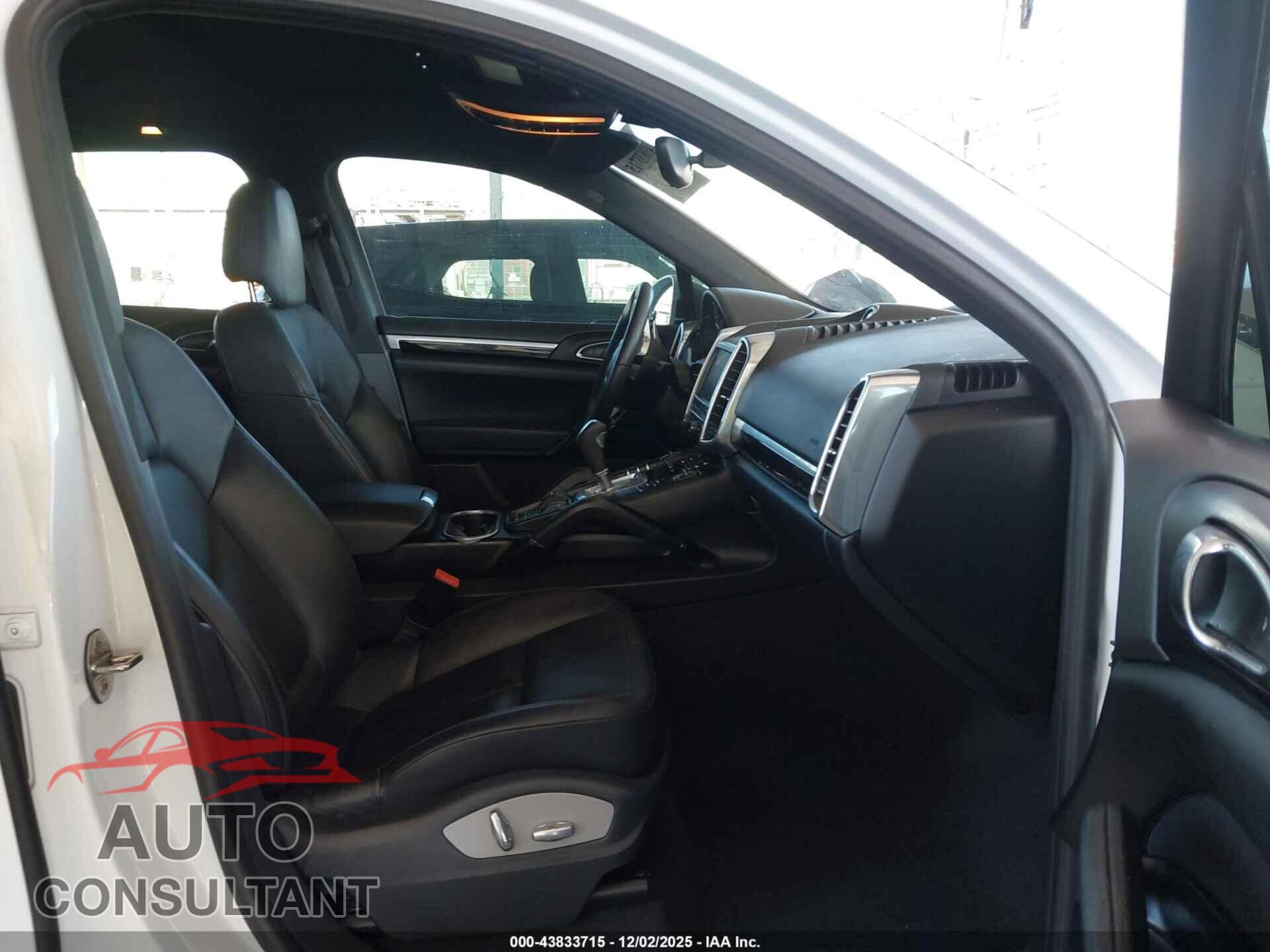 PORSCHE CAYENNE 2016 - WP1AA2A27GLA11002