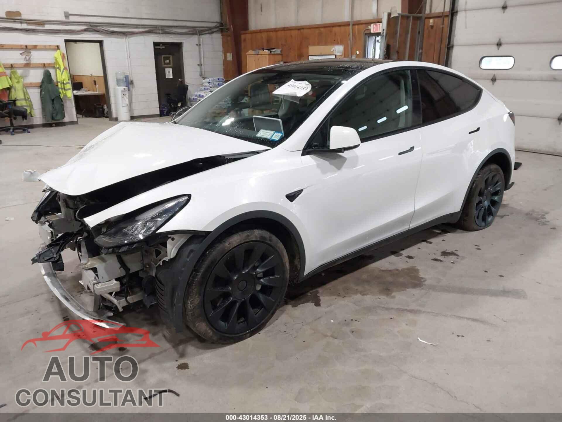 TESLA MODEL Y 2021 - 5YJYGDEEXMF107980