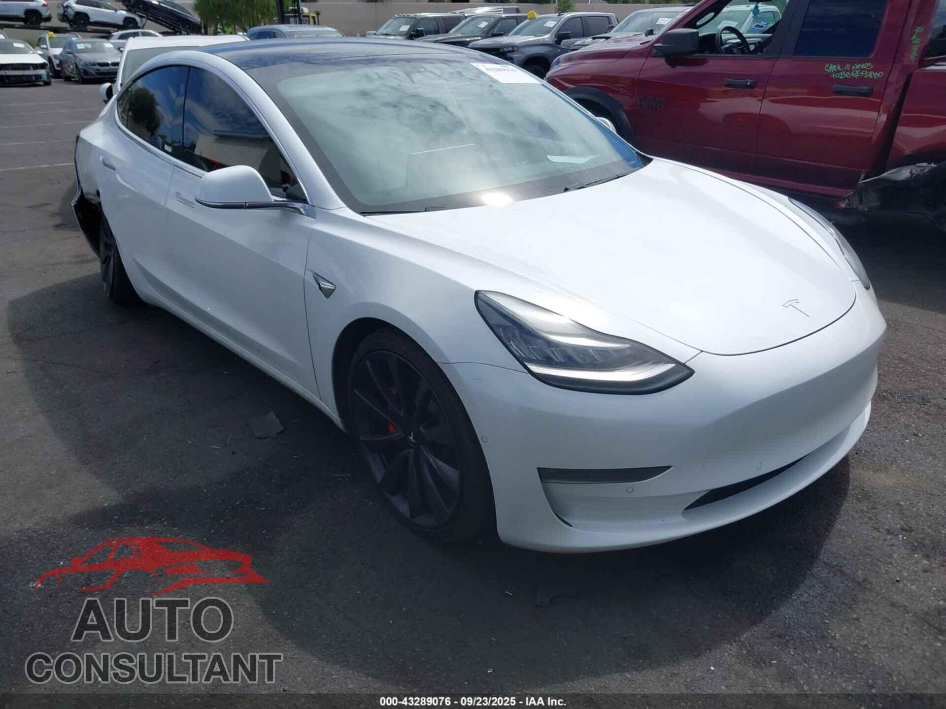TESLA MODEL 3 2020 - 5YJ3E1EC1LF784668