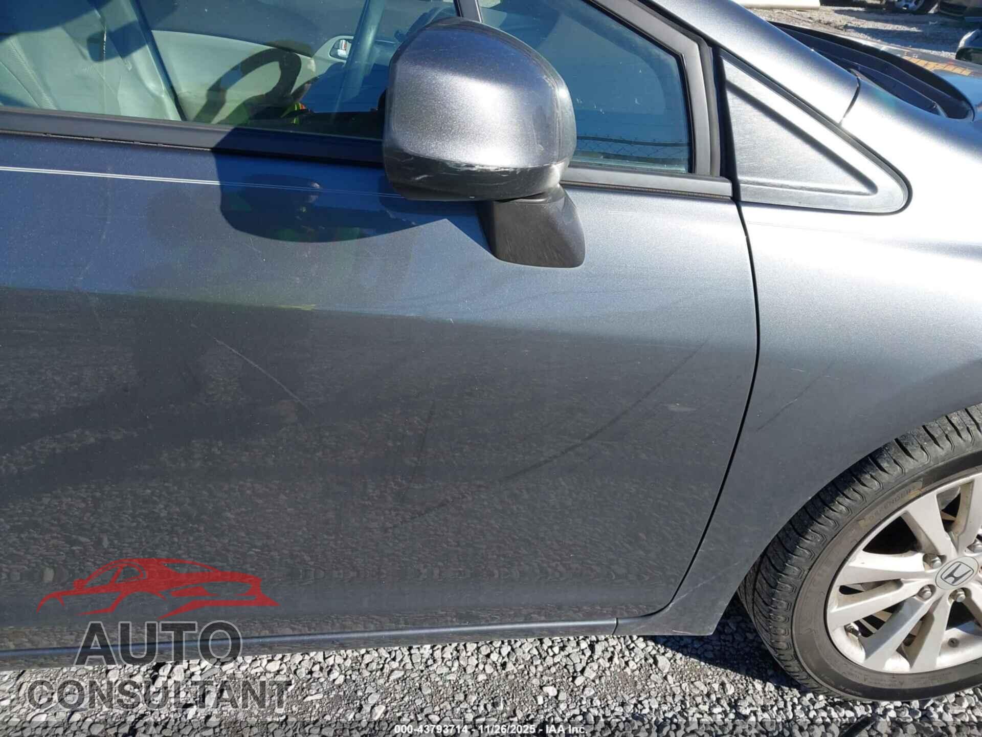 HONDA CIVIC 2012 - 19XFB2F87CE110472