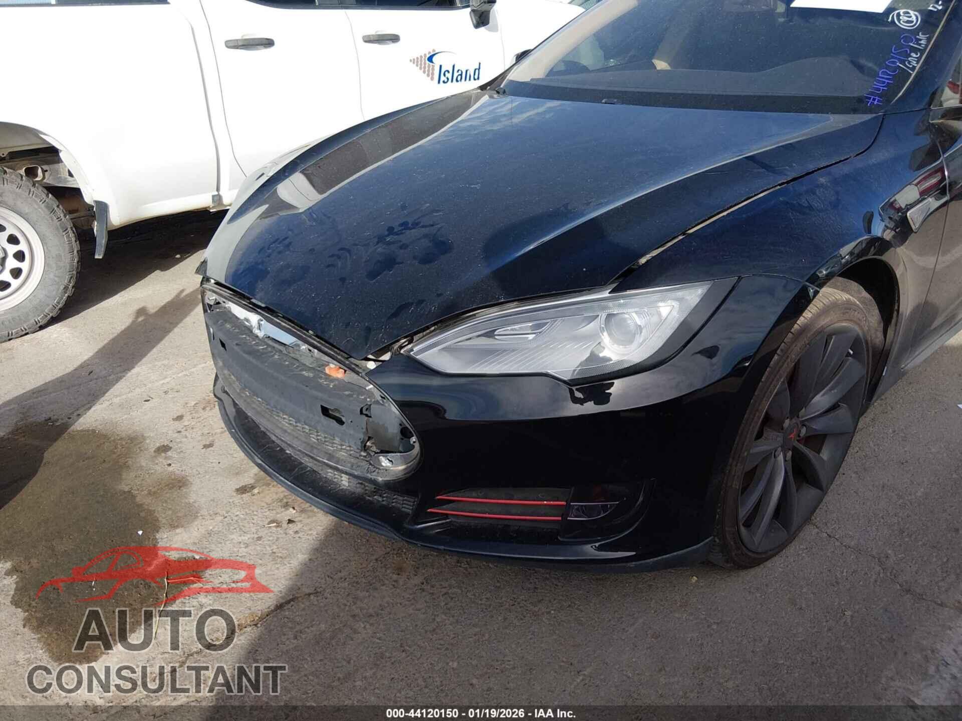 TESLA MODEL S 2013 - 5YJSA1CP0DFP13217