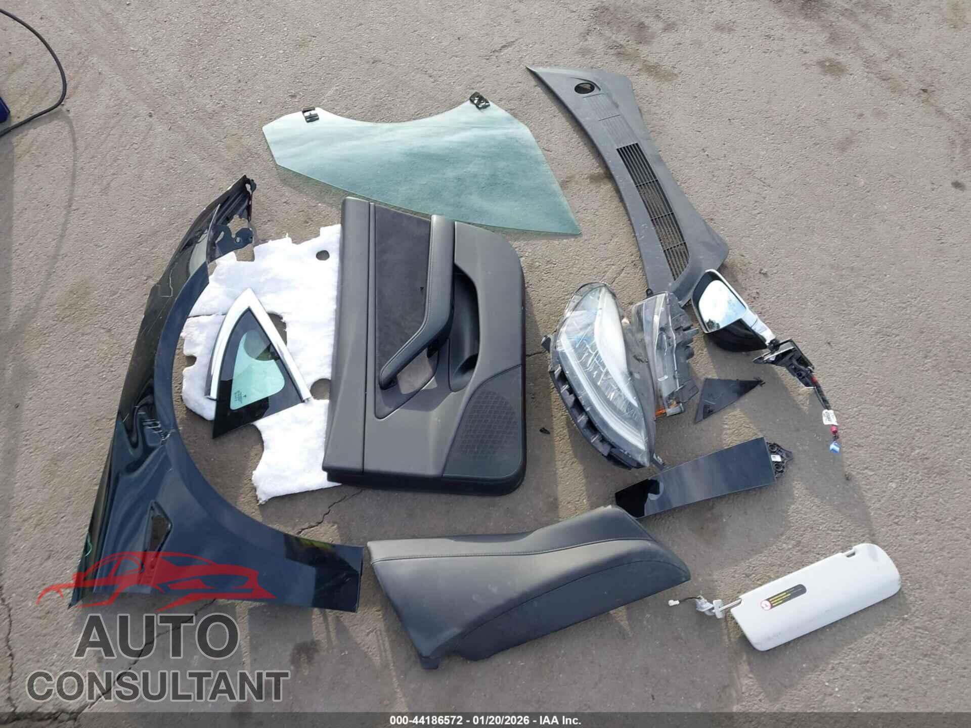 TESLA MODEL 3 2018 - 5YJ3E1EB7JF183723