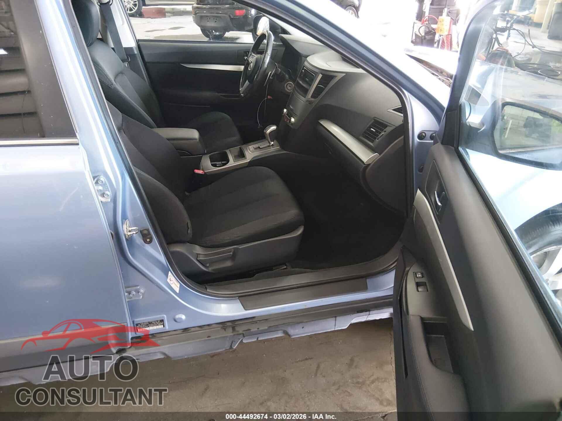SUBARU OUTBACK 2011 - 4S4BRBBC8B3370482