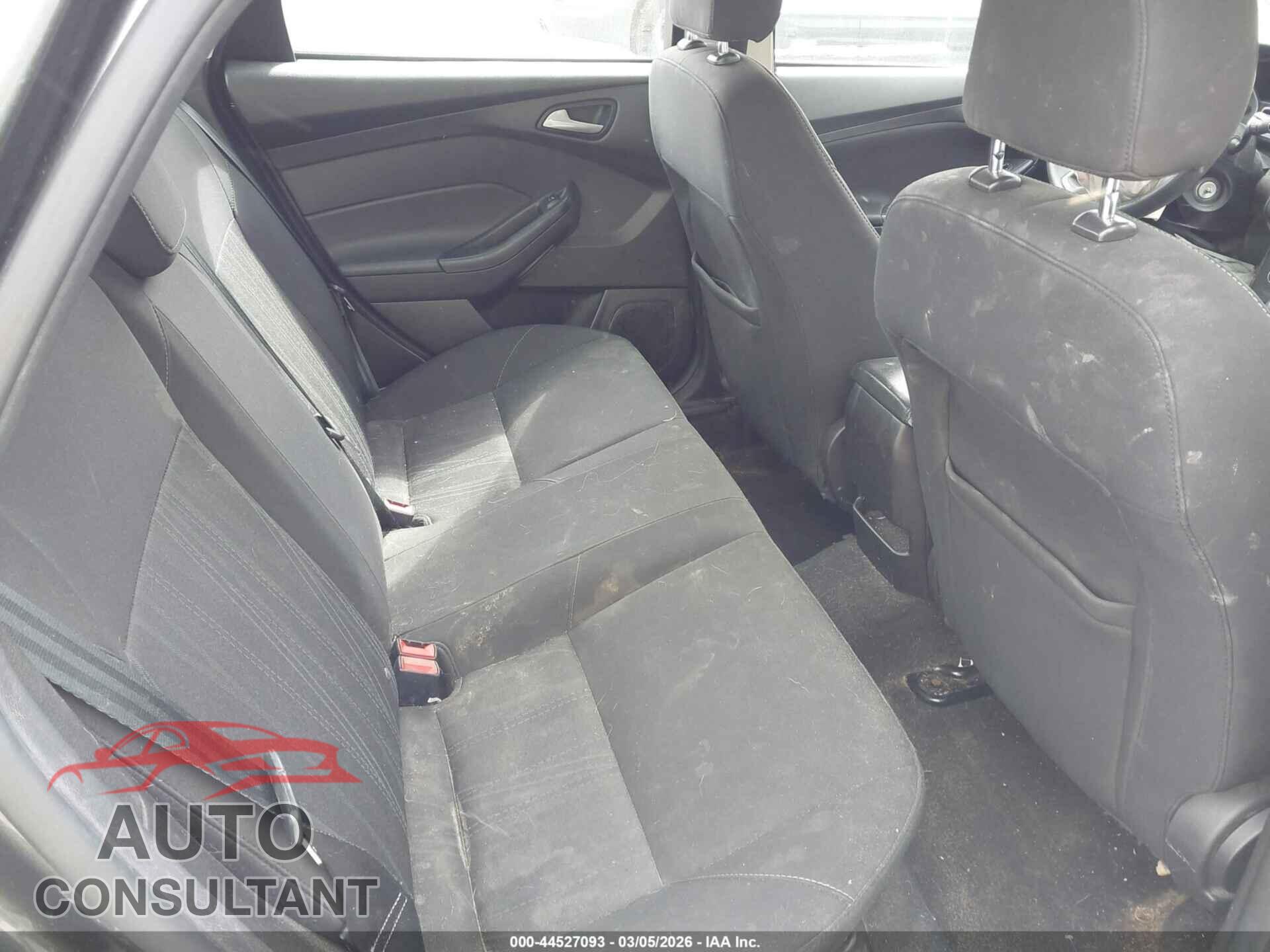 FORD FOCUS 2017 - 1FADP3F24HL345703