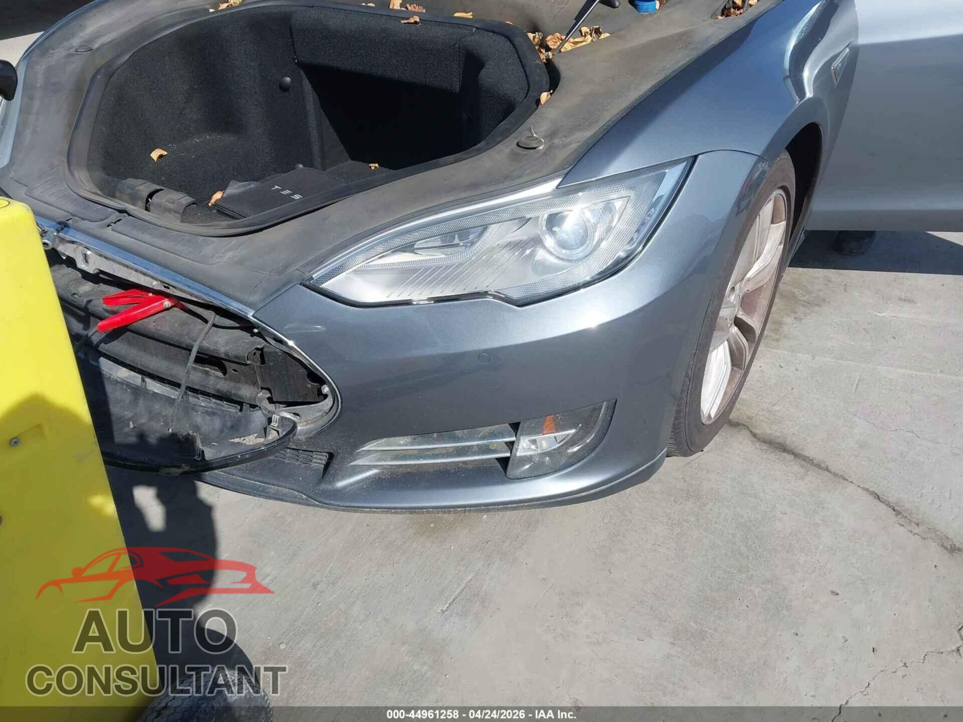 TESLA MODEL S 2014 - 5YJSA1H19EFP33391