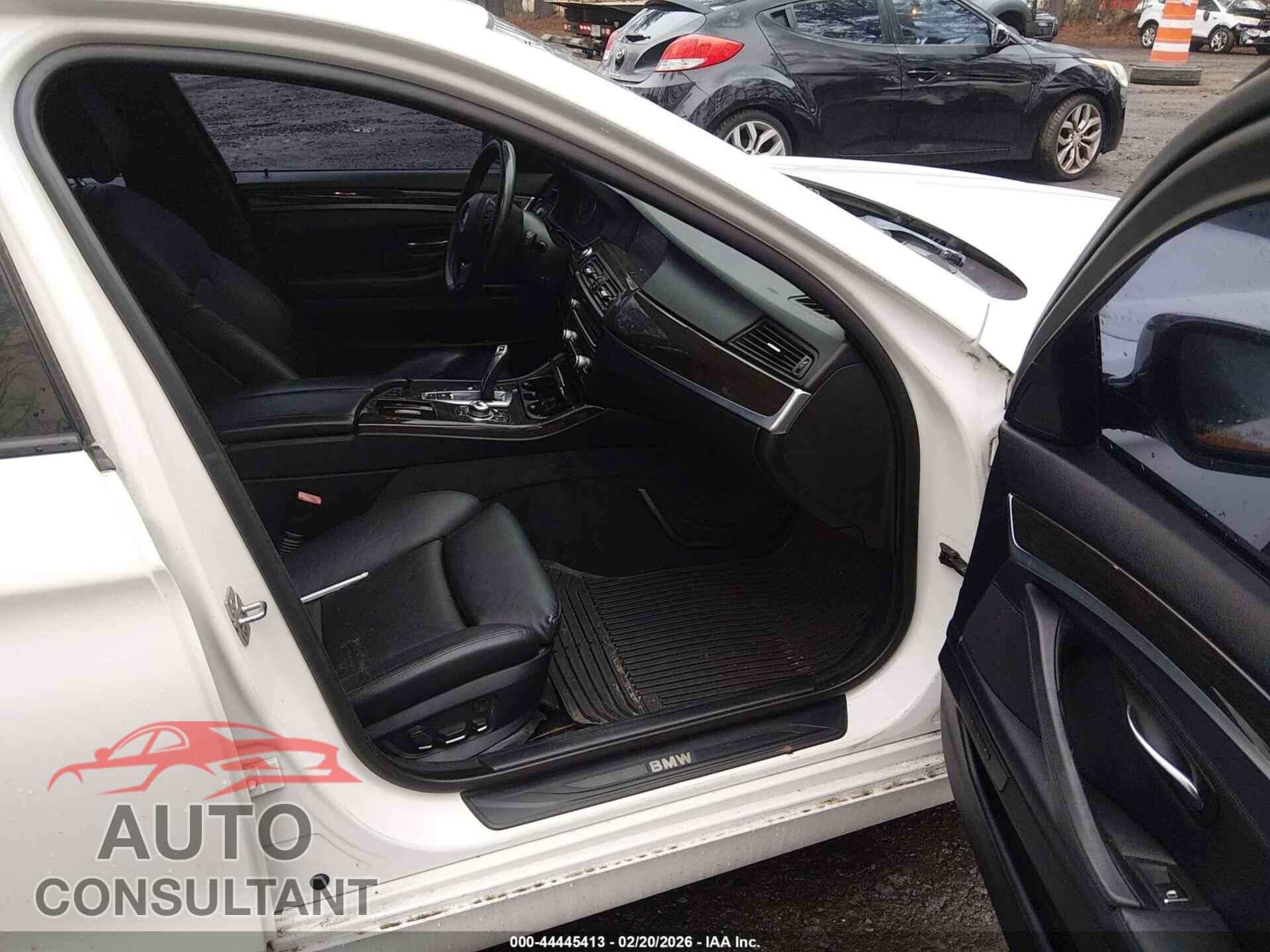 BMW 528I 2012 - WBAXH5C59CDW07794