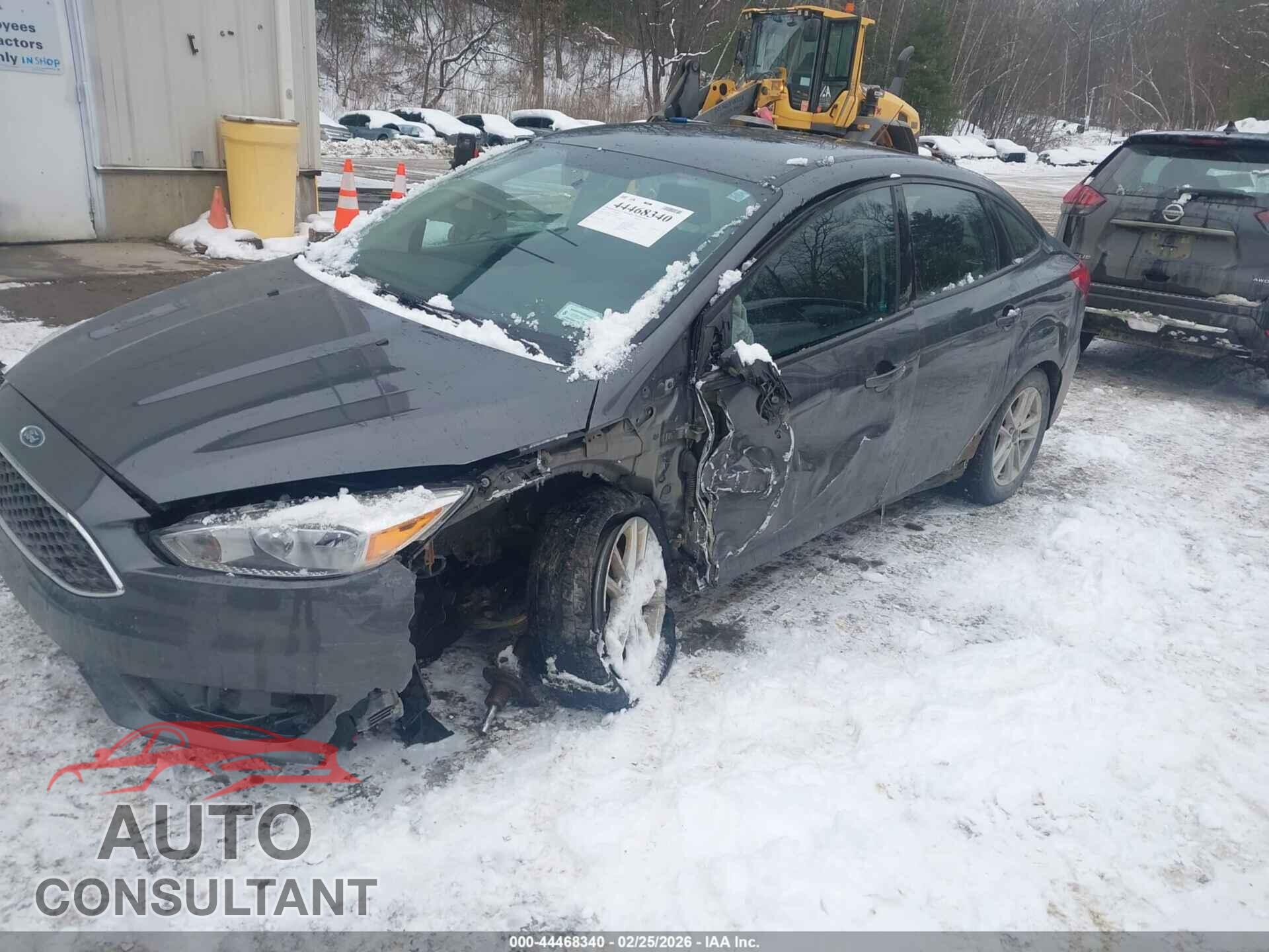 FORD FOCUS 2017 - 1FADP3F22HL326423