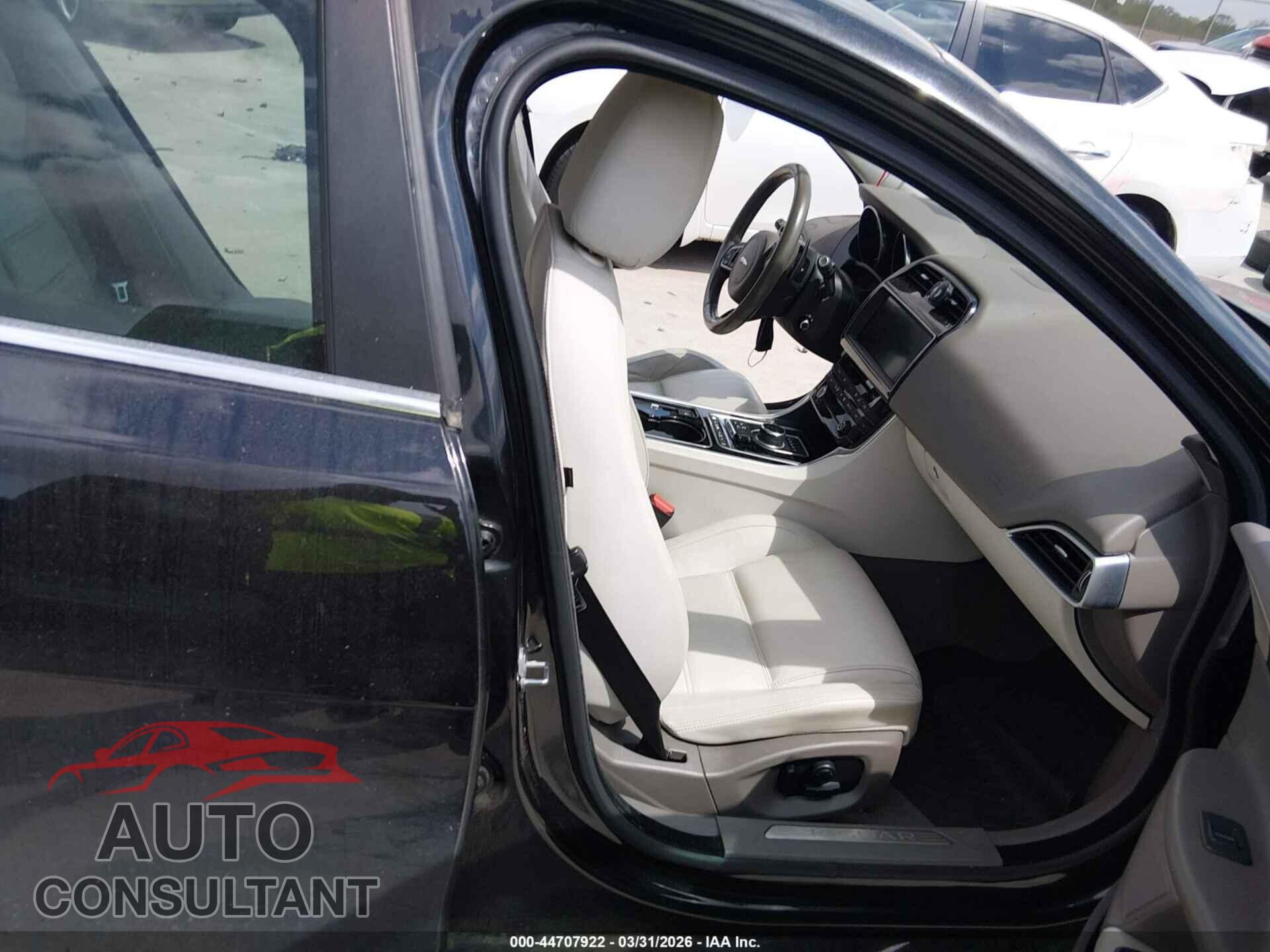 JAGUAR XE 2017 - SAJAE4BV0HA951070