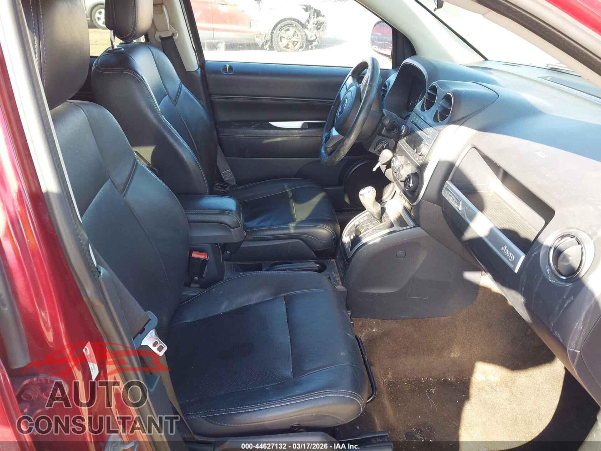 JEEP COMPASS 2015 - 1C4NJCEA0FD220195