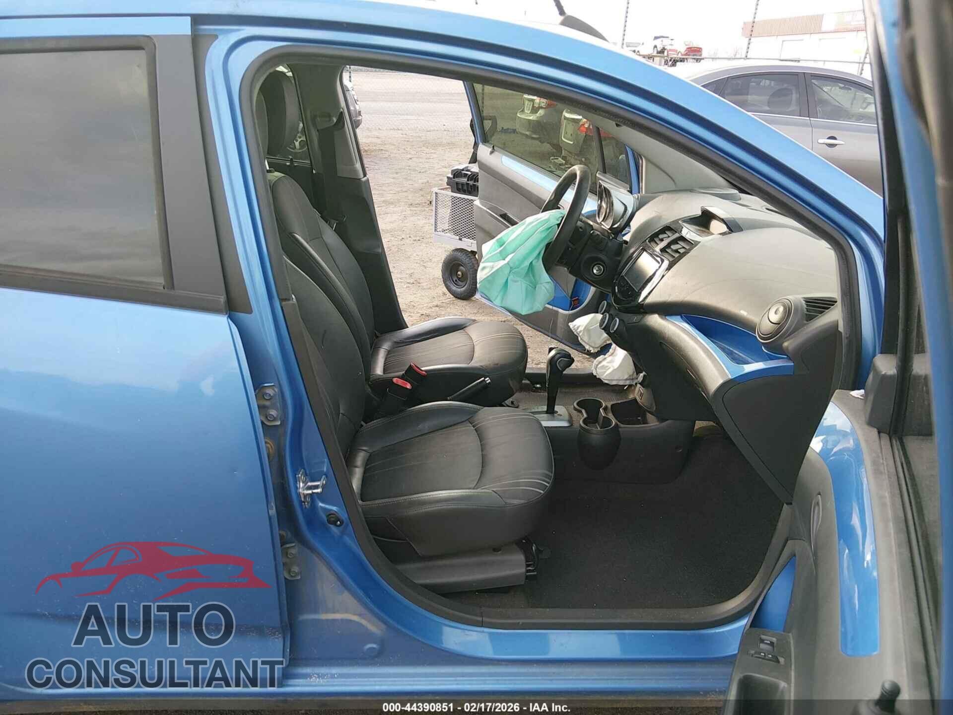 CHEVROLET SPARK 2015 - KL8CD6S96FC730415