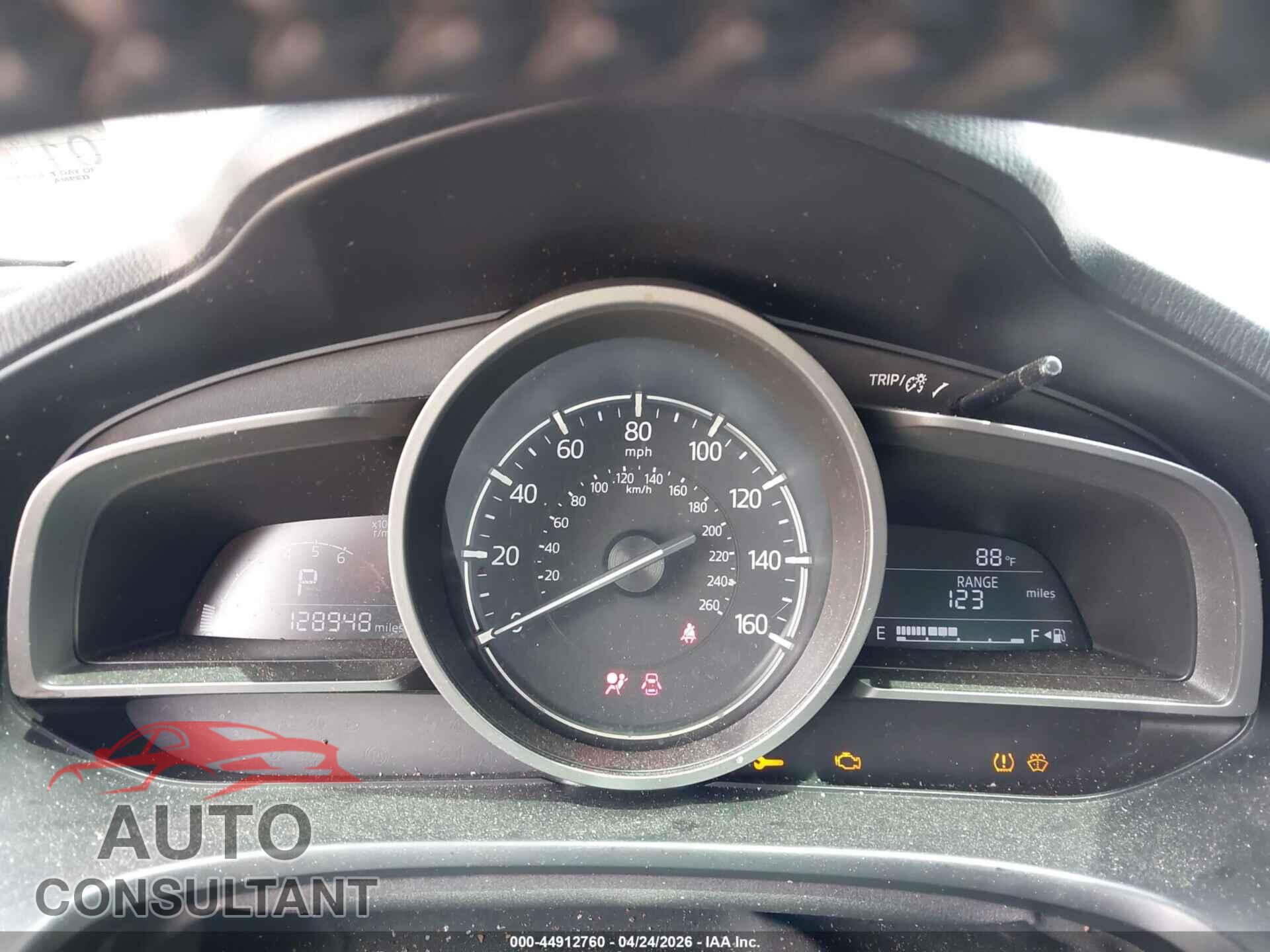 MAZDA MAZDA3 2017 - 3MZBN1V7XHM132372