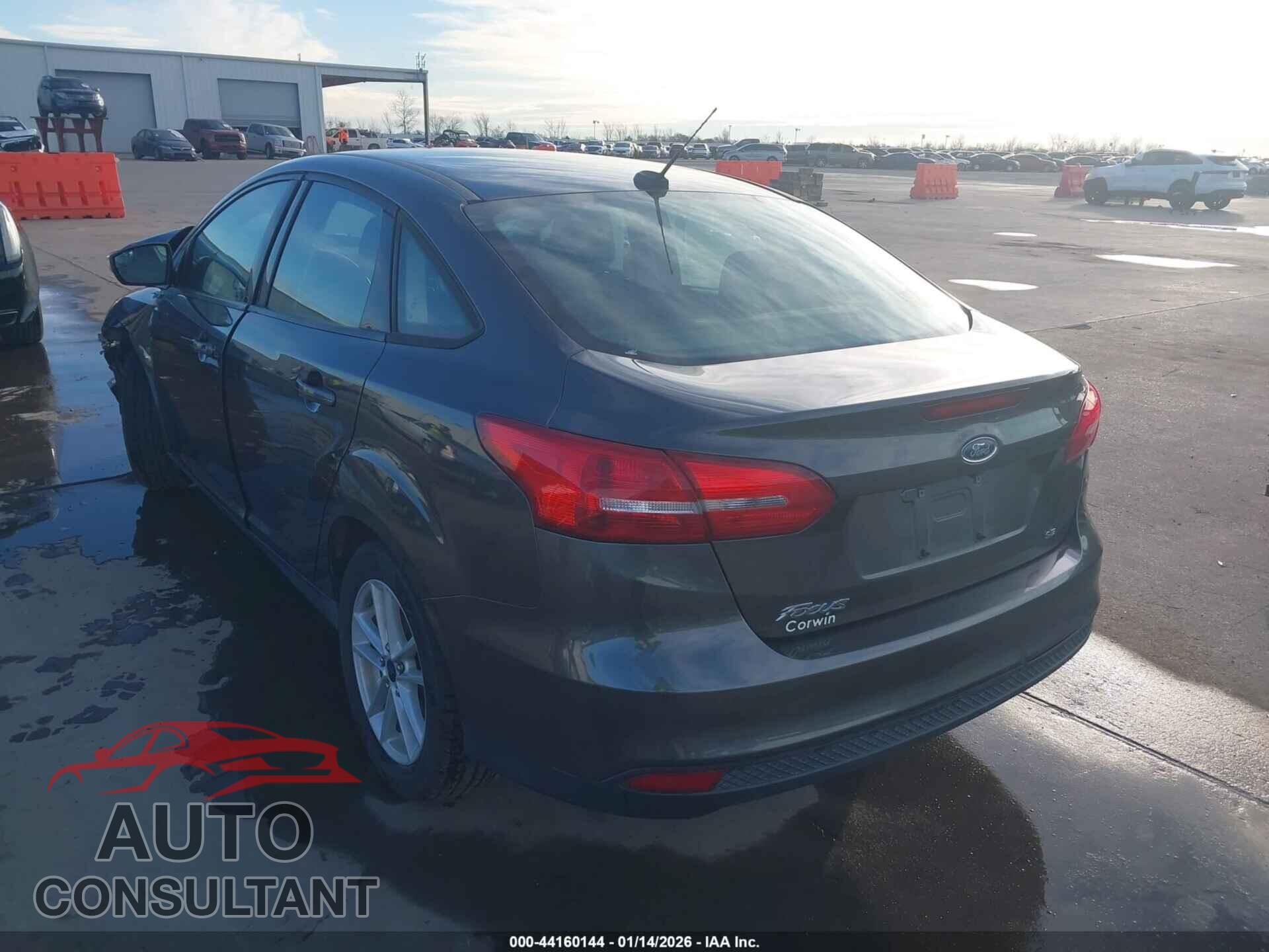 FORD FOCUS 2017 - 1FADP3F29HL314303