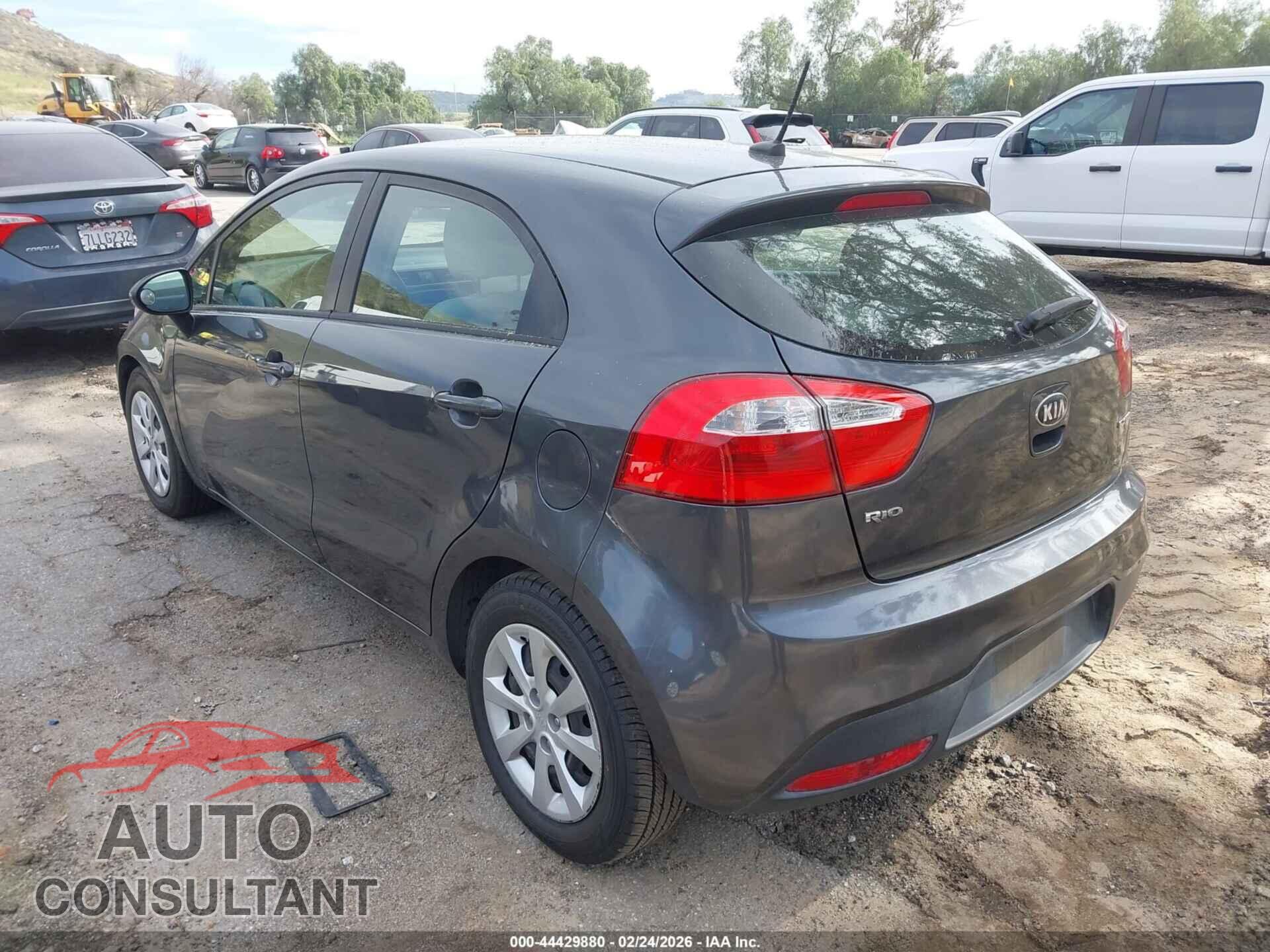 KIA RIO 2013 - KNADN5A37D6303219