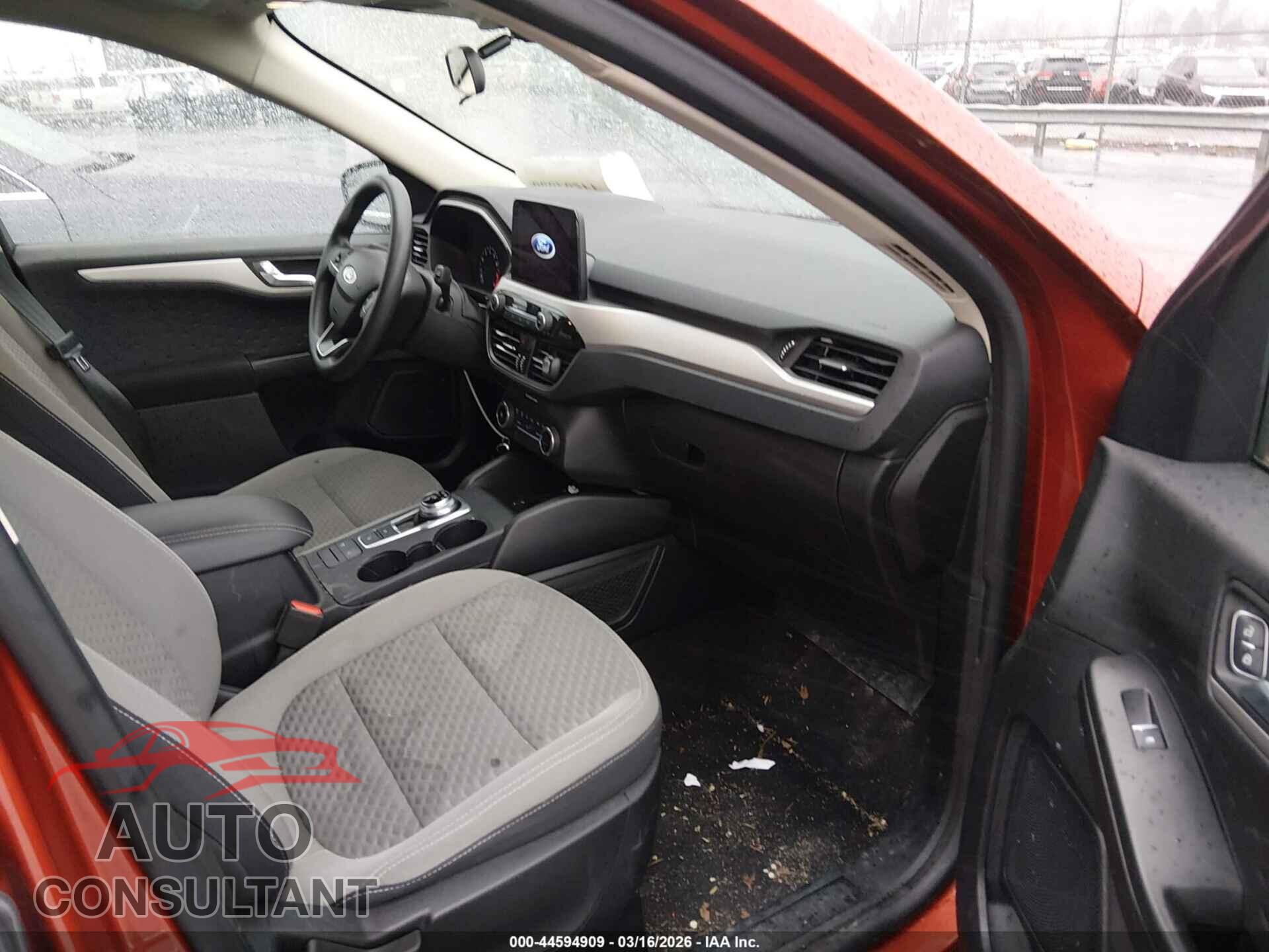 FORD ESCAPE 2020 - 1FMCU0G64LUA97692
