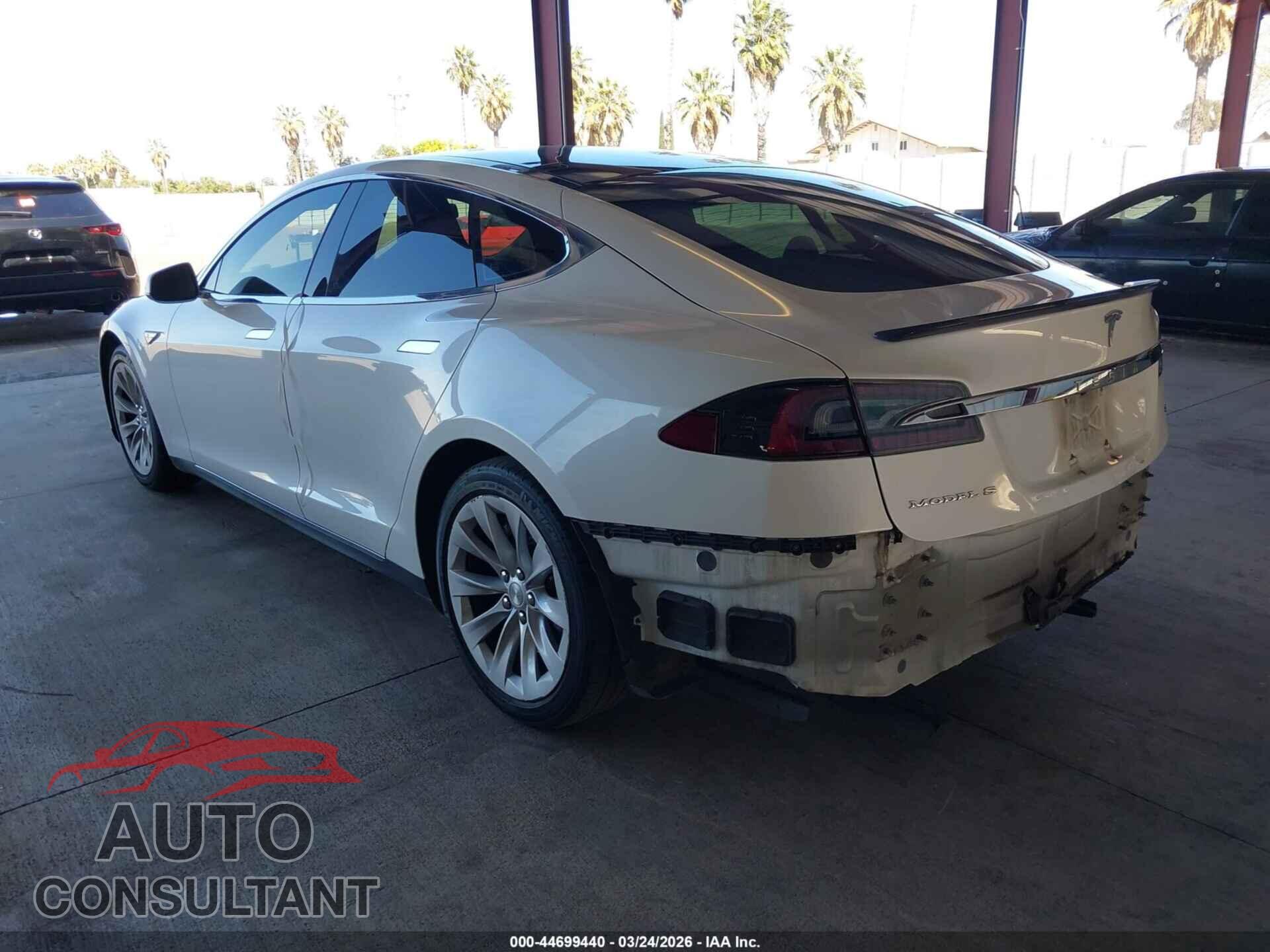 TESLA MODEL S 2013 - 5YJSA1CG6DFP22438