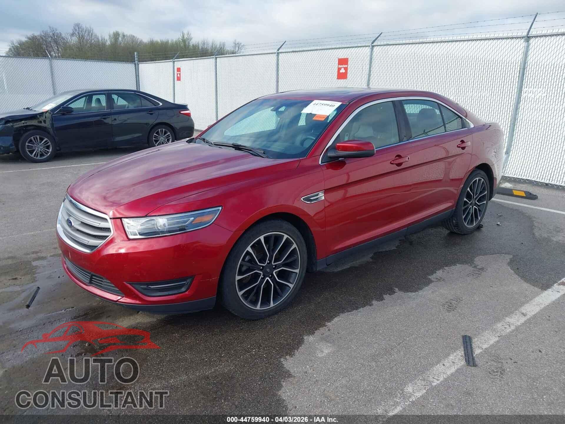 FORD TAURUS 2017 - 1FAHP2E86HG112514