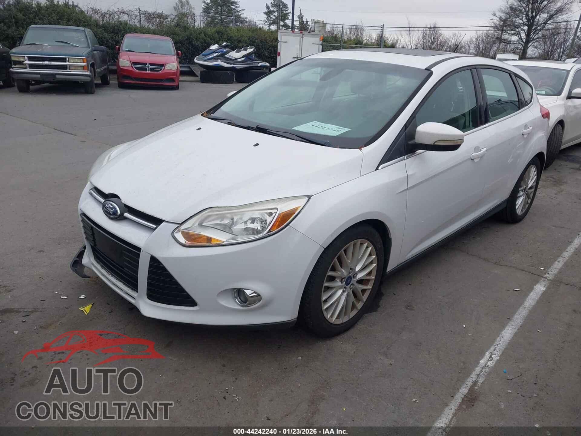 FORD FOCUS 2012 - 1FAHP3M22CL373819
