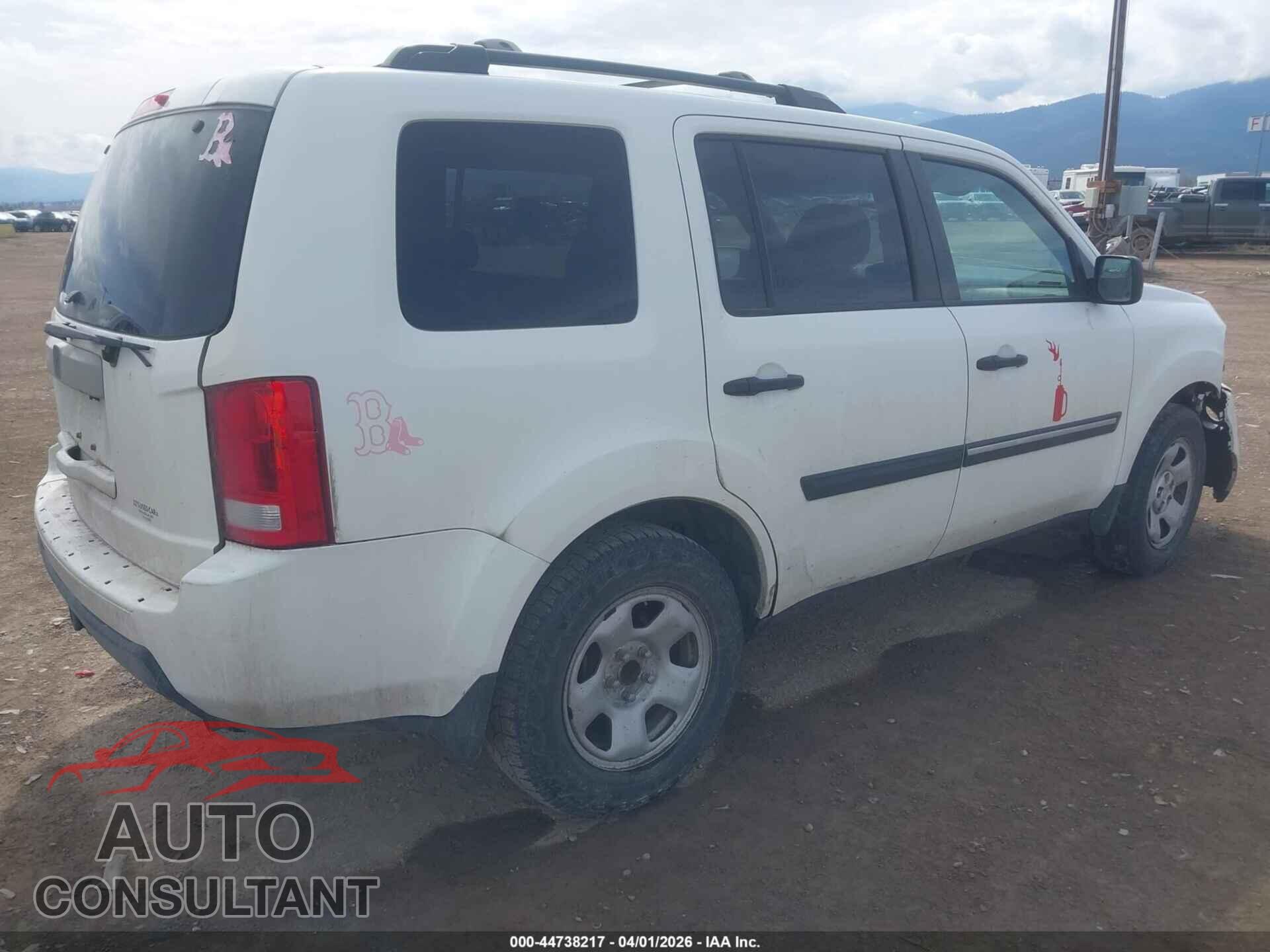 HONDA PILOT 2011 - 5FNYF3H25BB046453