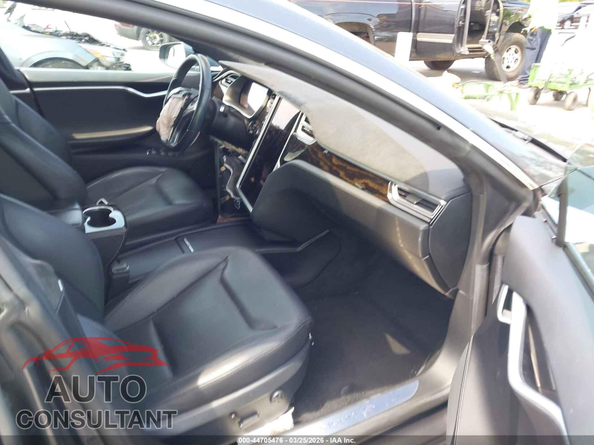 TESLA MODEL S 2016 - 5YJSA1E26GF149532