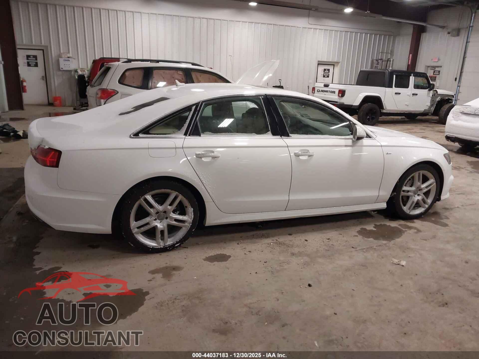 AUDI A6 2016 - WAUGFAFC4GN066372