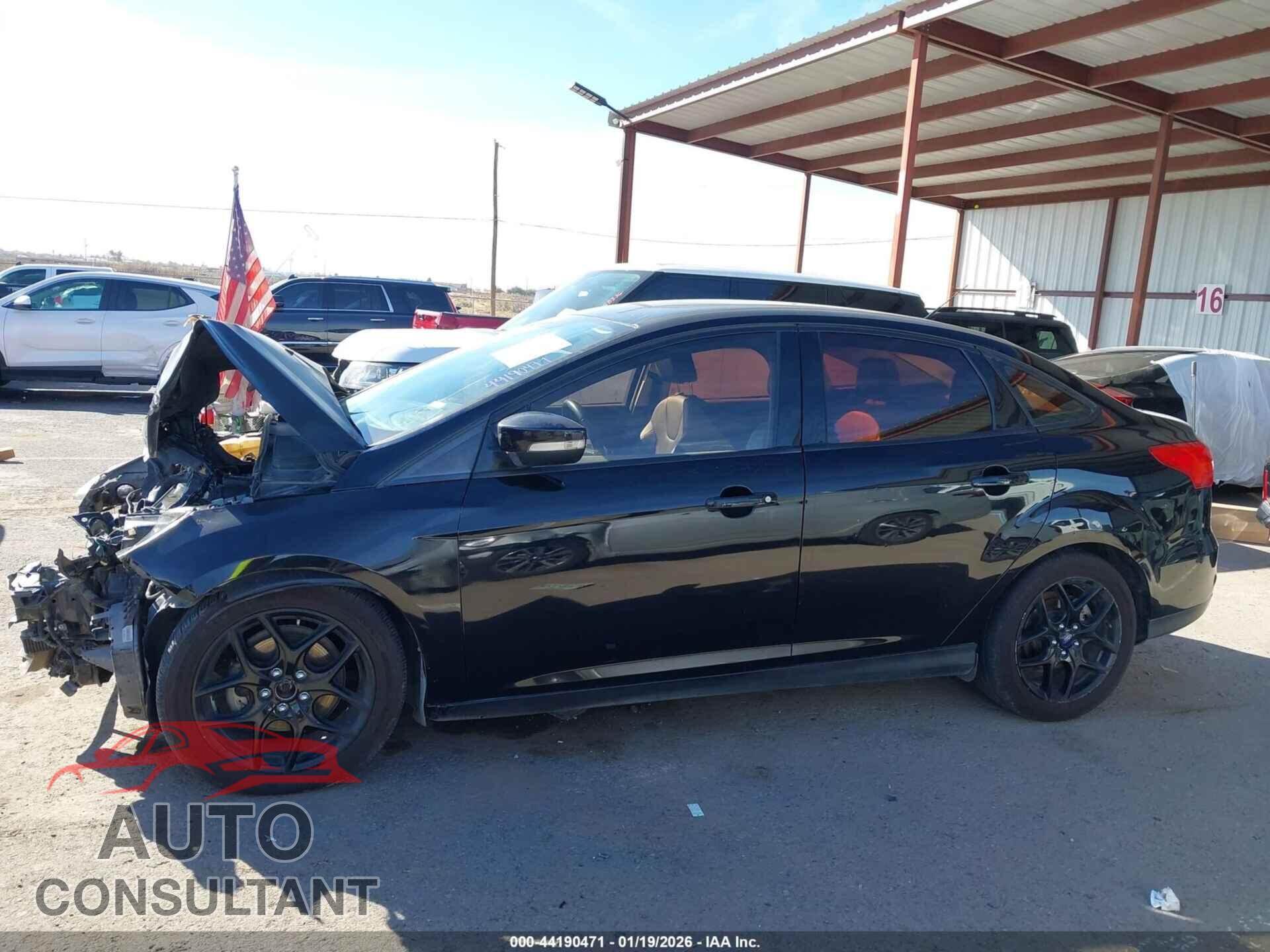 FORD FOCUS 2016 - 1FADP3F2XGL374346
