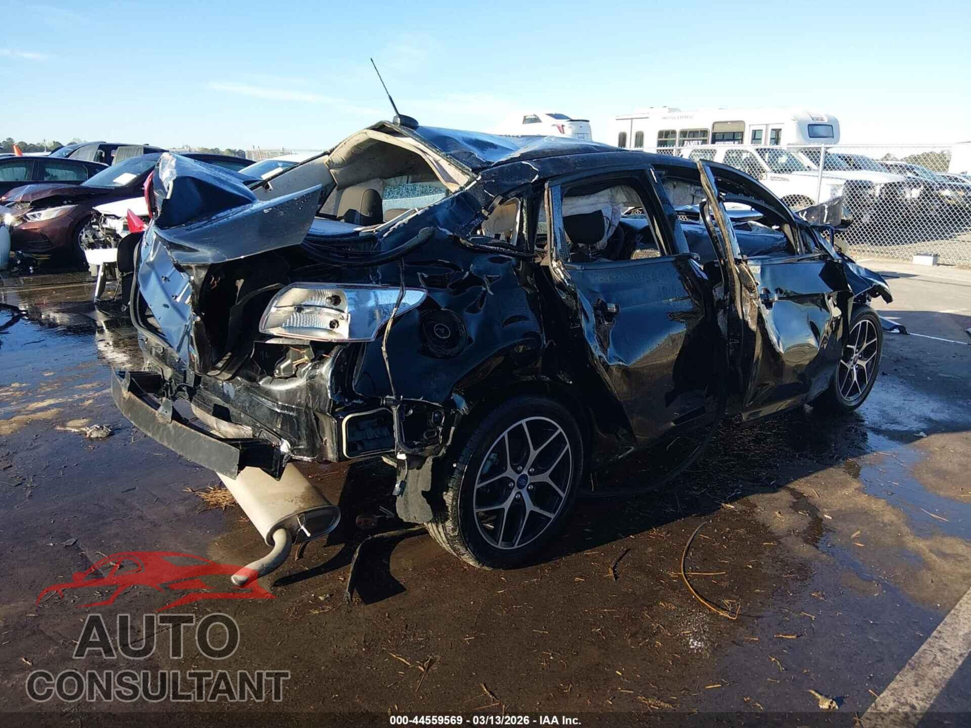 FORD FOCUS 2017 - 1FADP3FE3HL317420