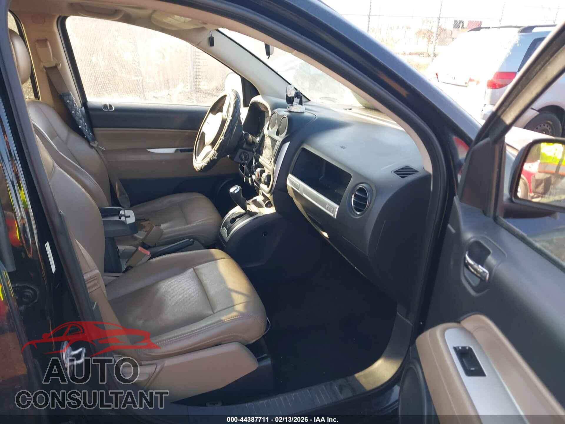JEEP COMPASS 2015 - 1C4NJCEA8FD126355