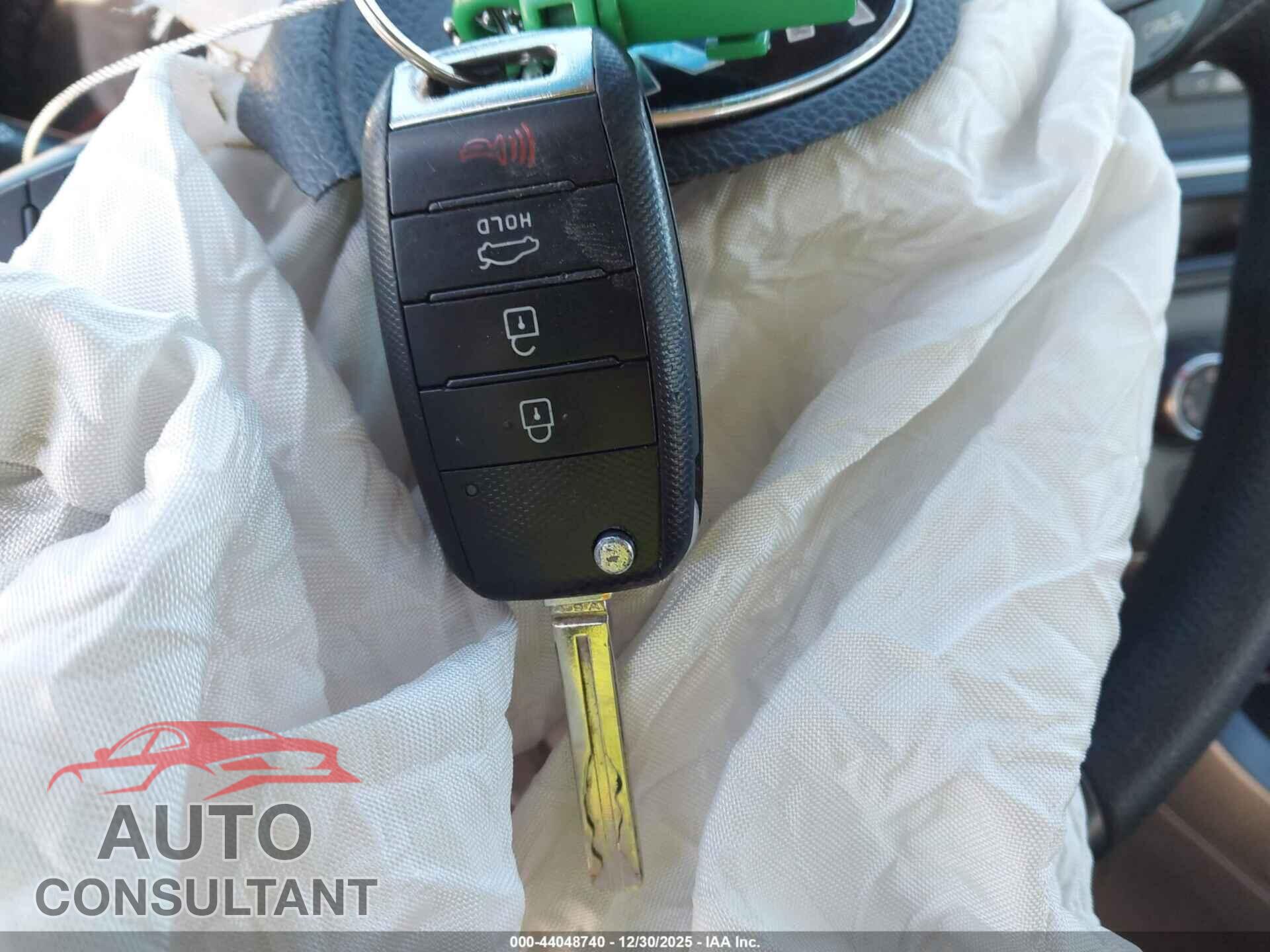 KIA OPTIMA 2015 - KNAGM4A72F5591298