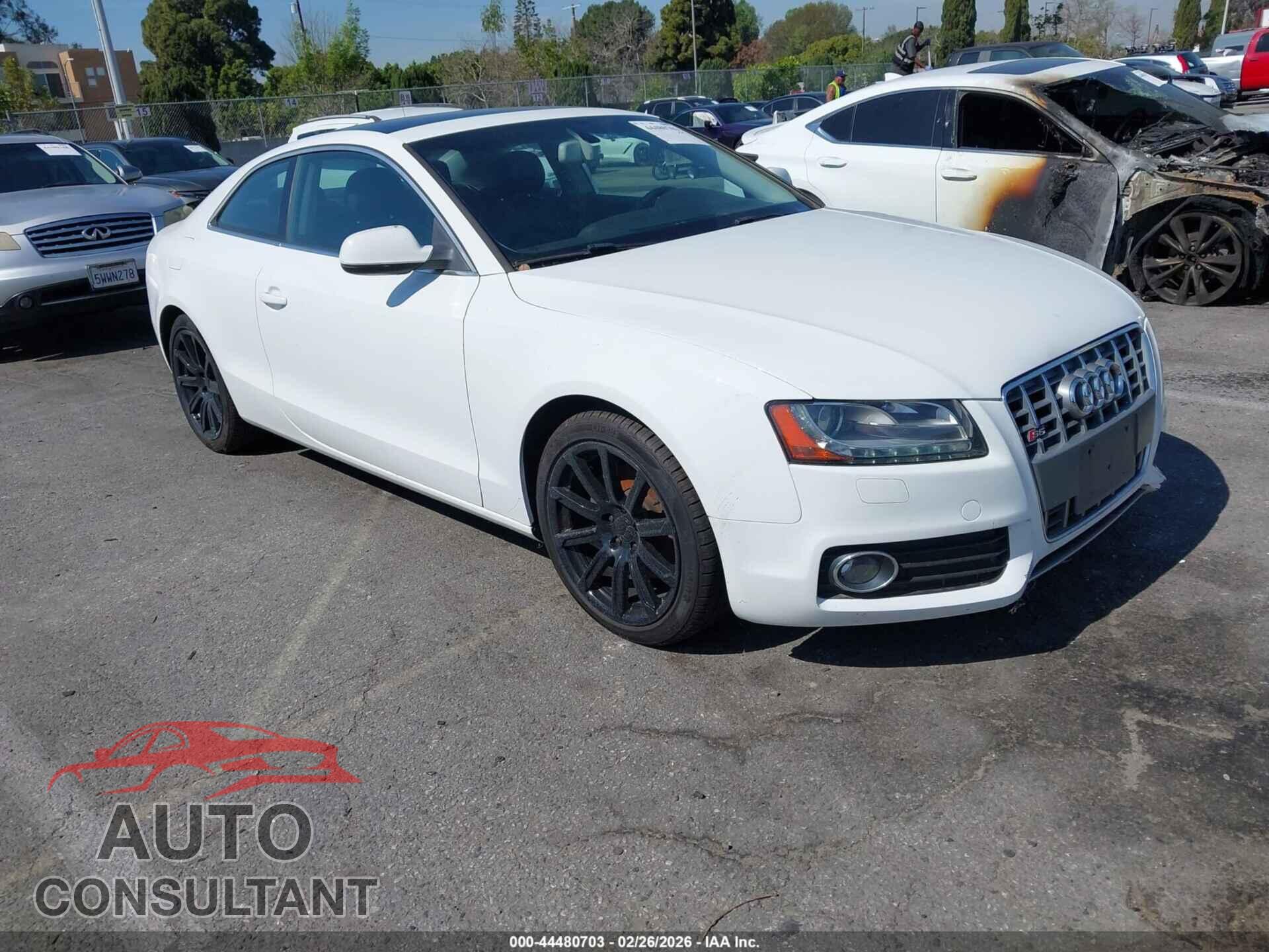AUDI A5 2011 - WAULFAFR8BA049464
