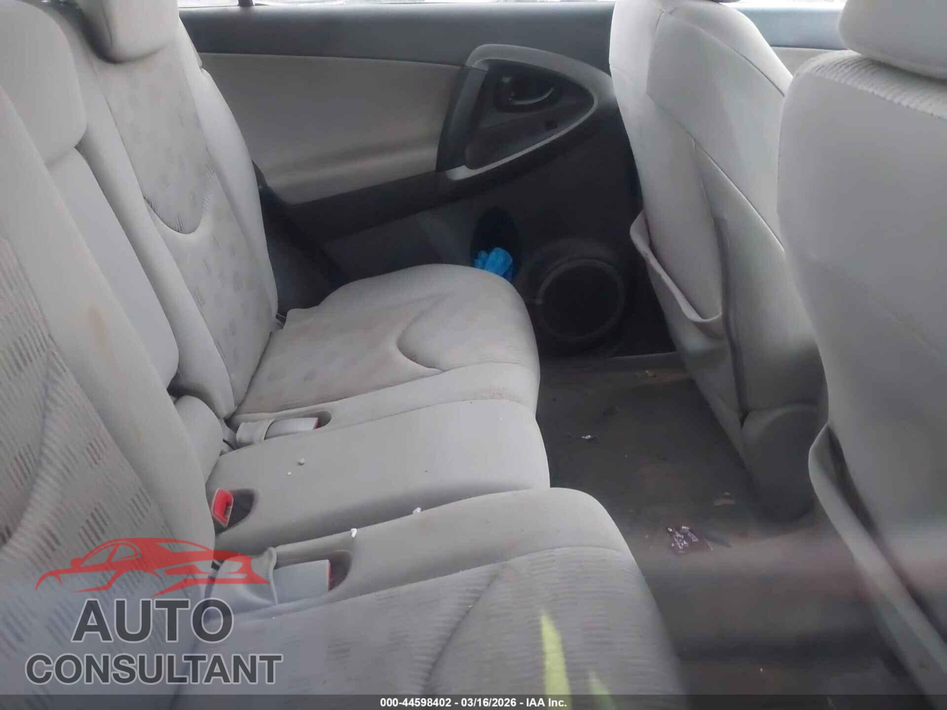 TOYOTA RAV4 2011 - 2T3BF4DV6BW108982