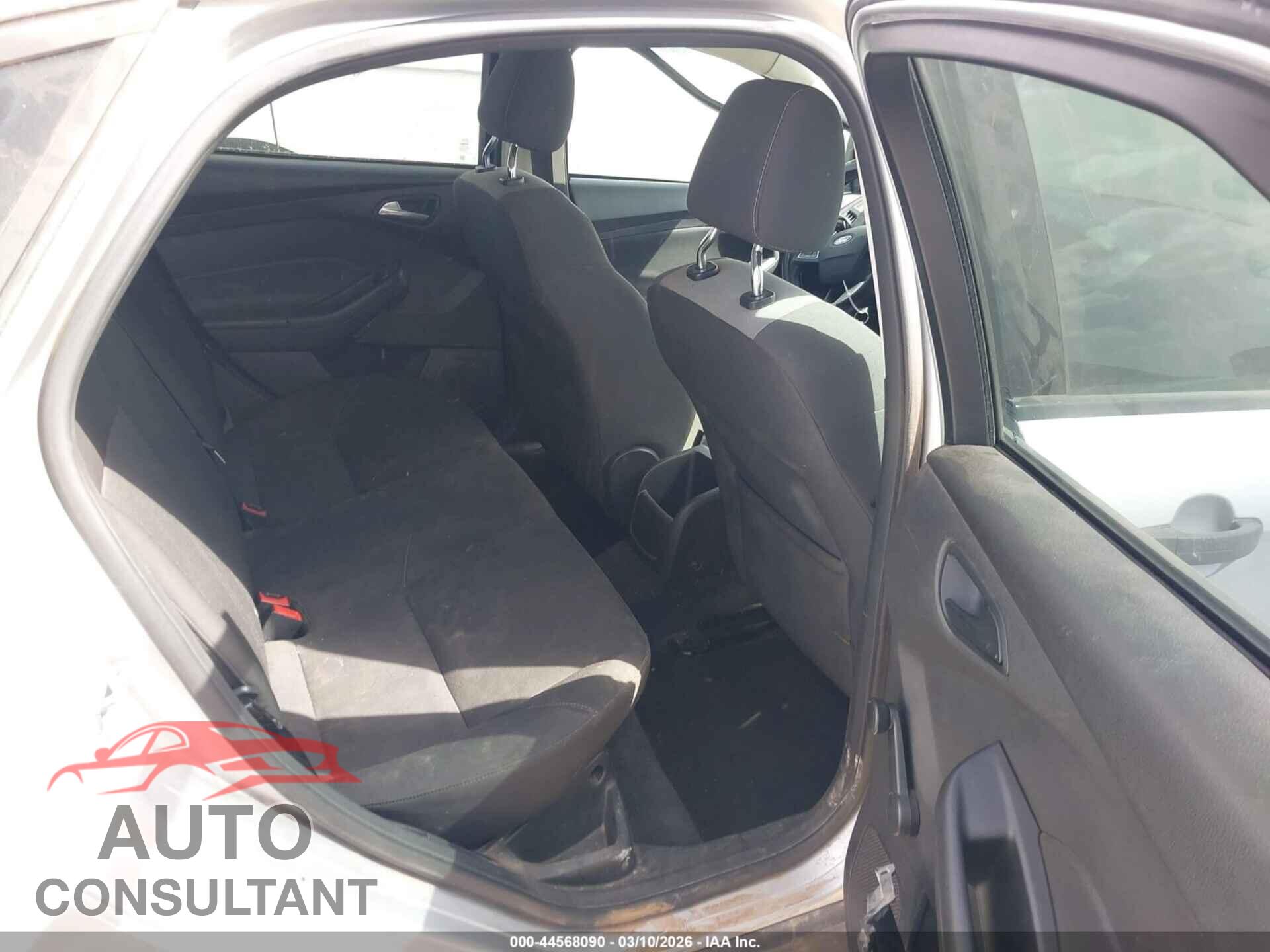 FORD FOCUS 2015 - 1FADP3E2XFL347955