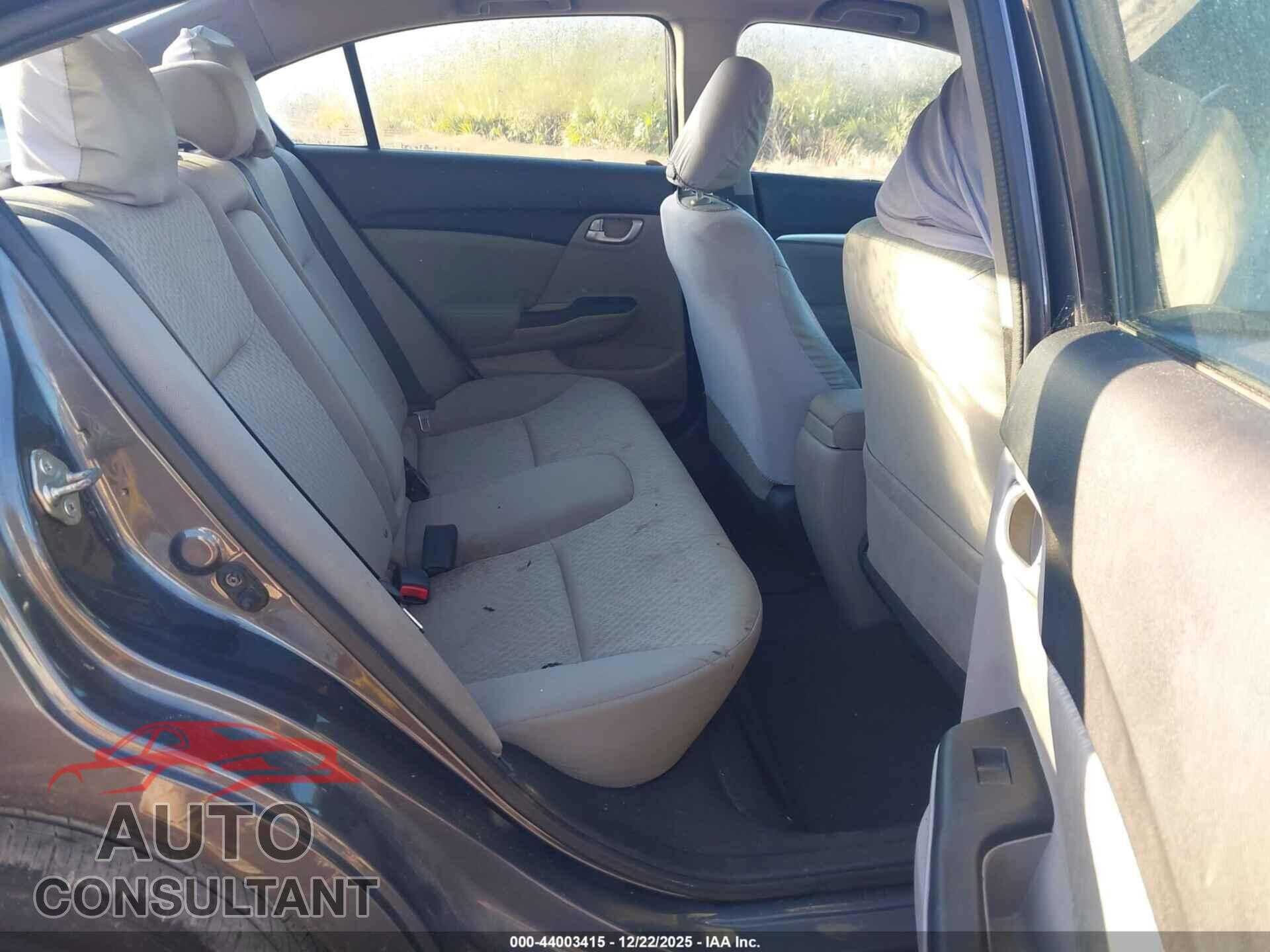HONDA CIVIC 2015 - 19XFB2F83FE042367