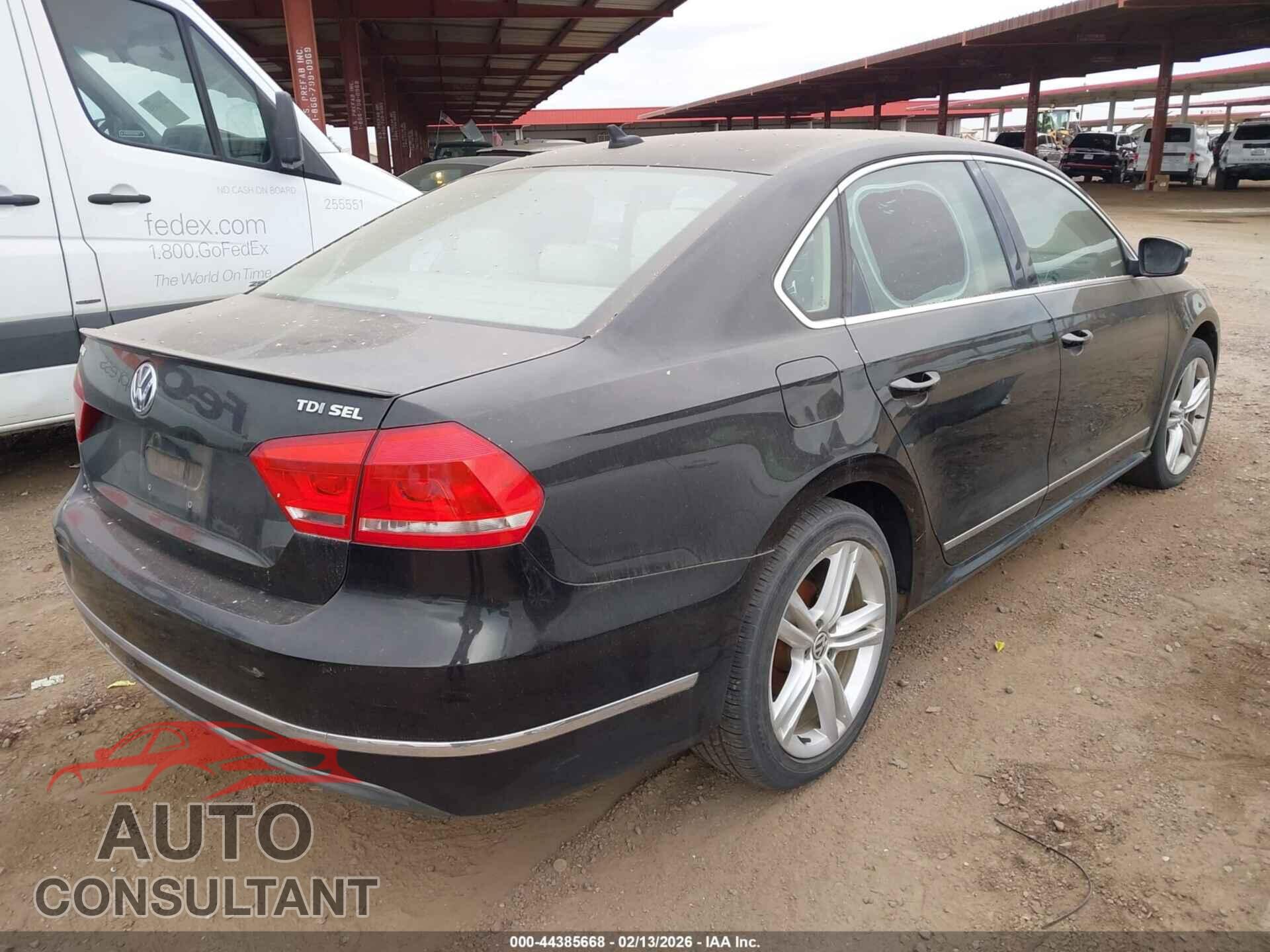 VOLKSWAGEN PASSAT 2013 - 1VWCN7A36DC136280