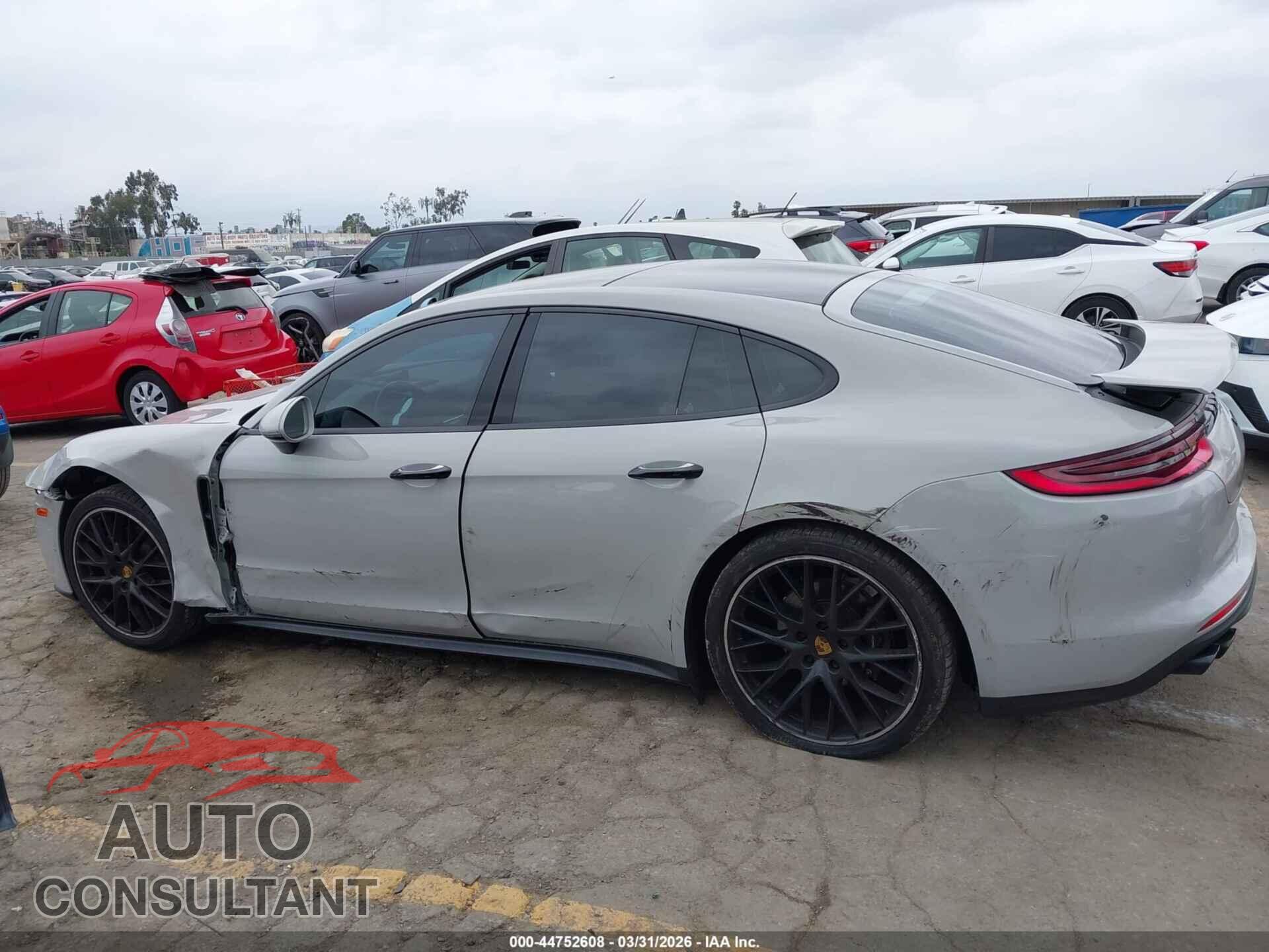 PORSCHE PANAMERA 2020 - WP0AA2A71LL103035