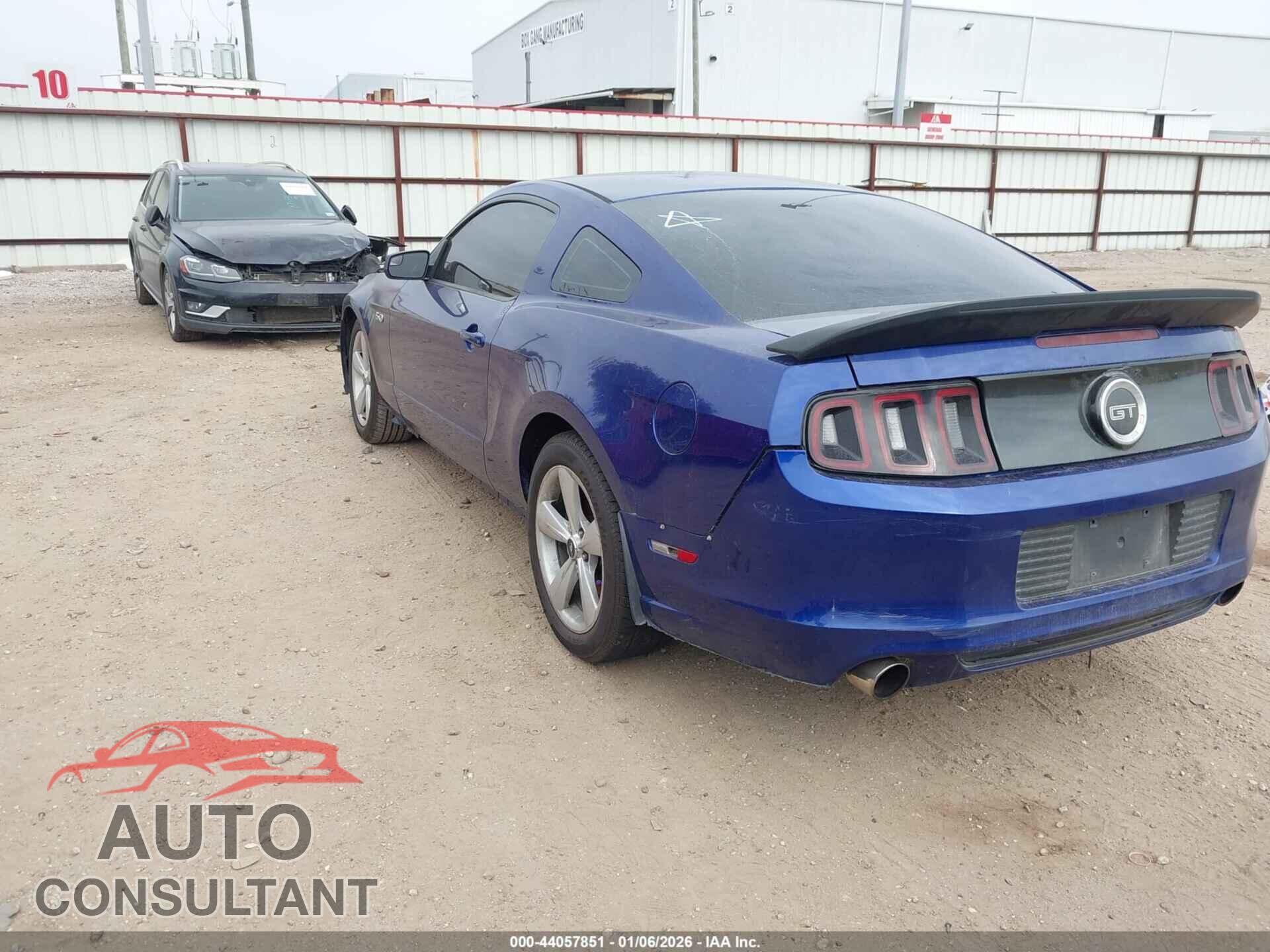 FORD MUSTANG 2013 - 1ZVBP8CF6D5282041