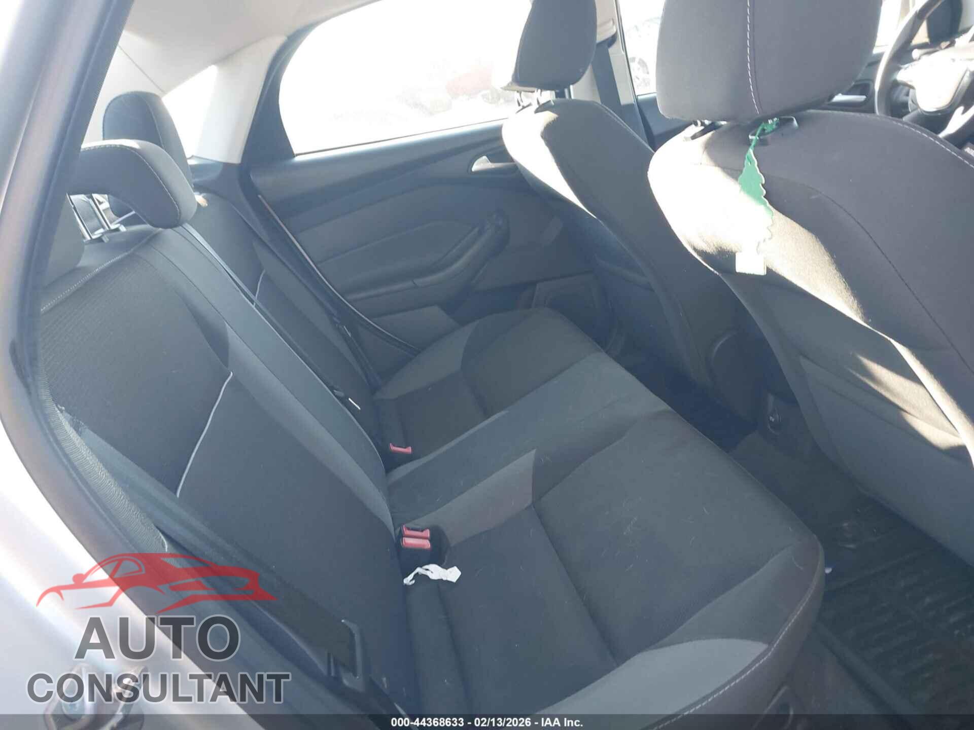 FORD FOCUS 2014 - 1FADP3F29EL370026