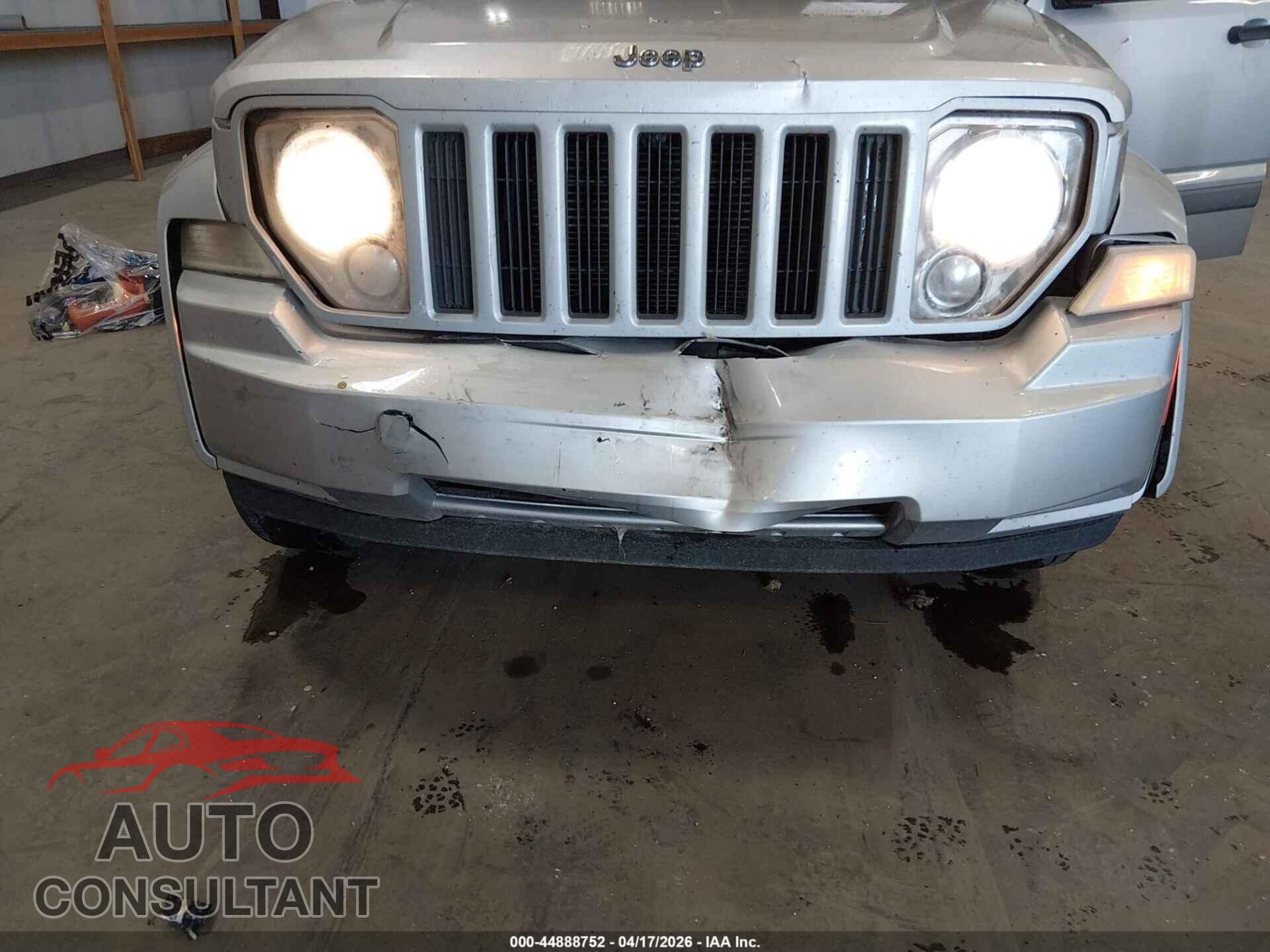JEEP LIBERTY 2011 - 1J4PN2GK5BW515265