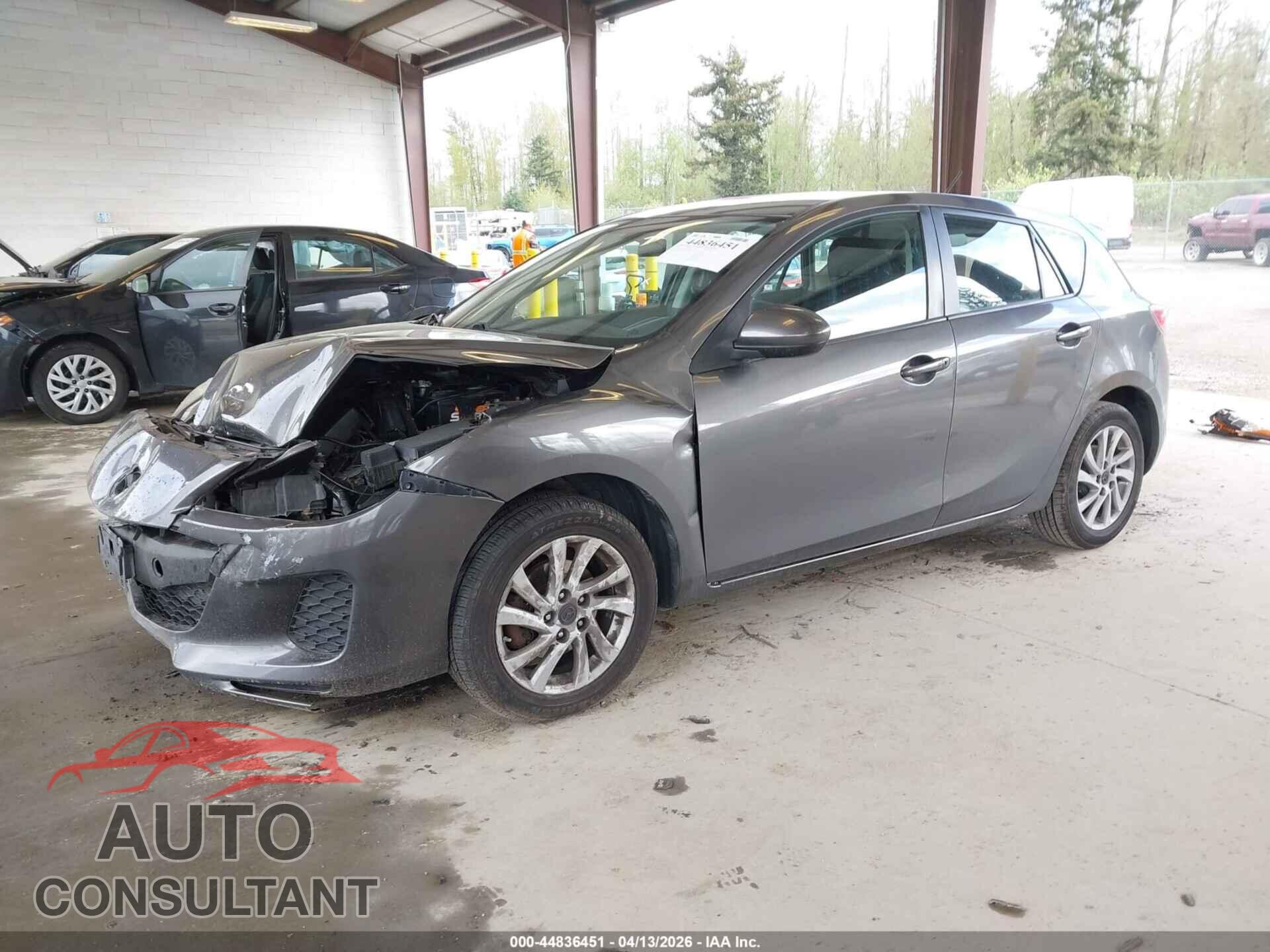 MAZDA MAZDA3 2013 - JM1BL1L71D1831067