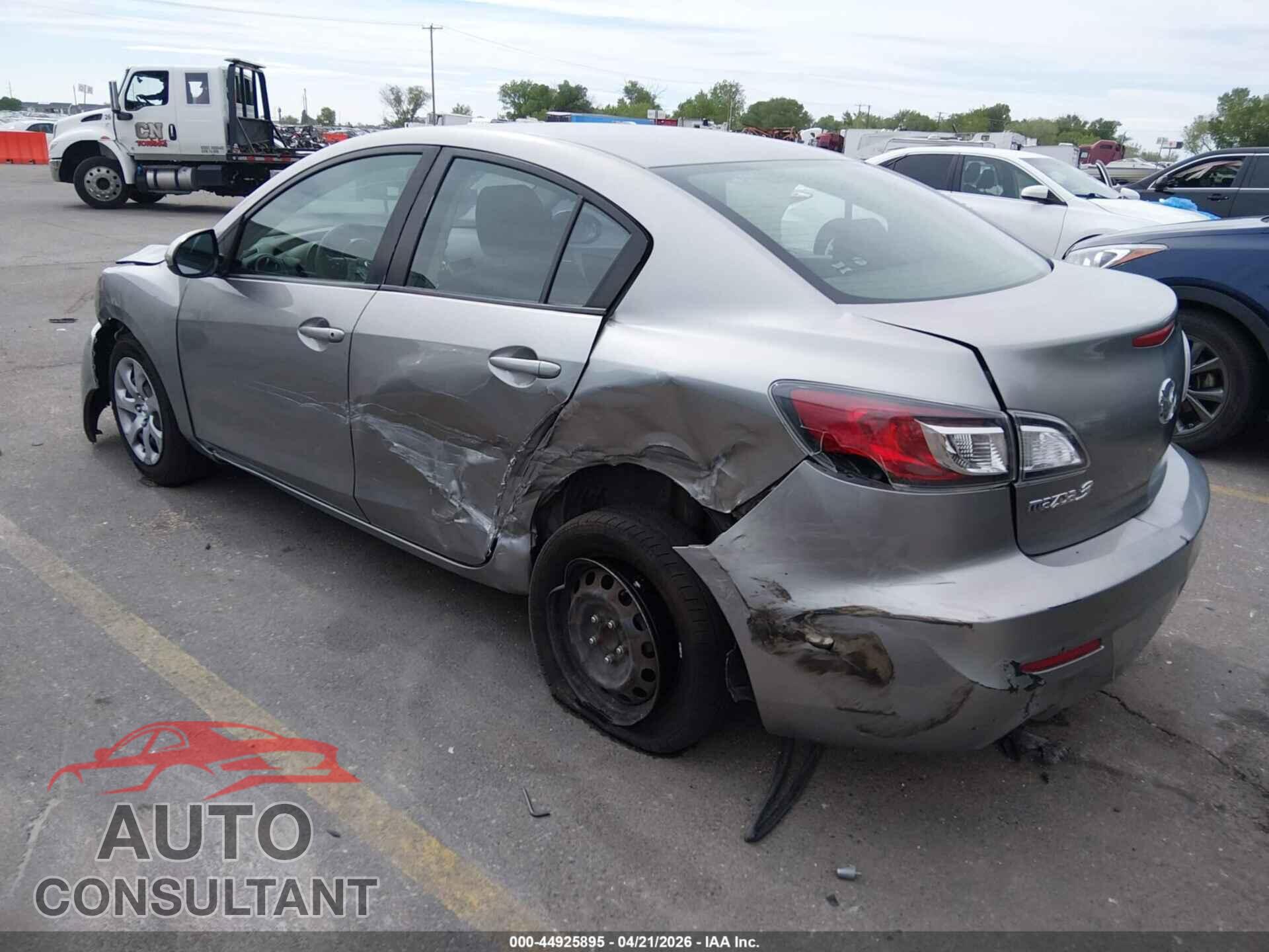 MAZDA MAZDA3 2013 - JM1BL1TG2D1765077
