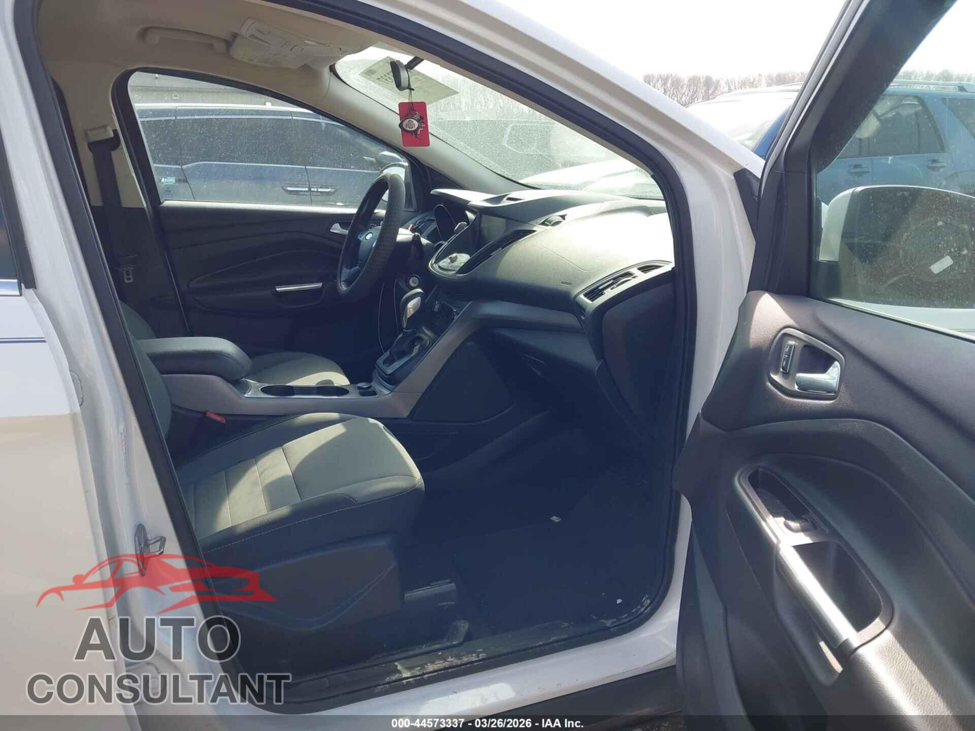 FORD ESCAPE 2015 - 1FMCU9G94FUB48031