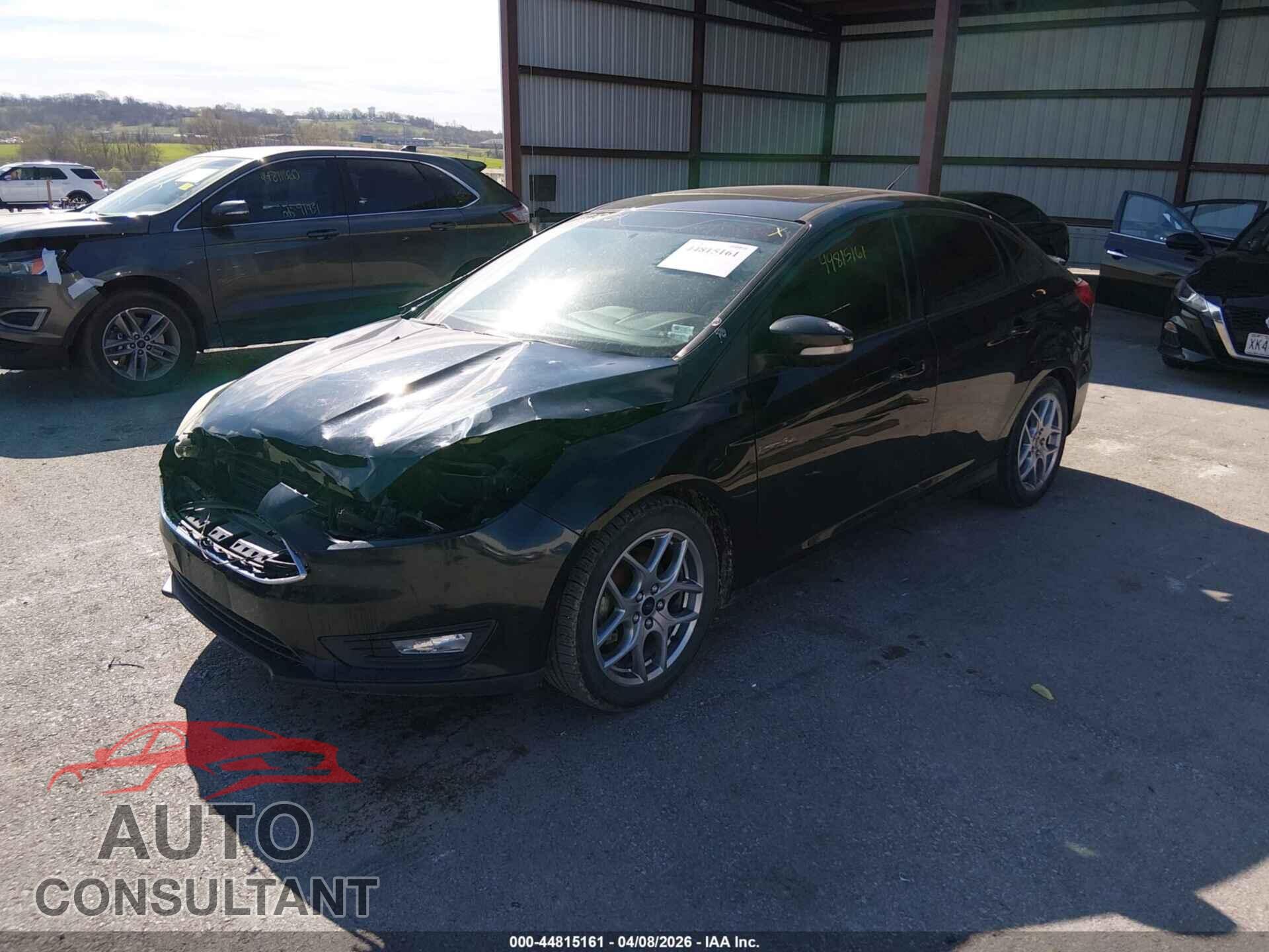 FORD FOCUS 2015 - 1FADP3F24FL240818