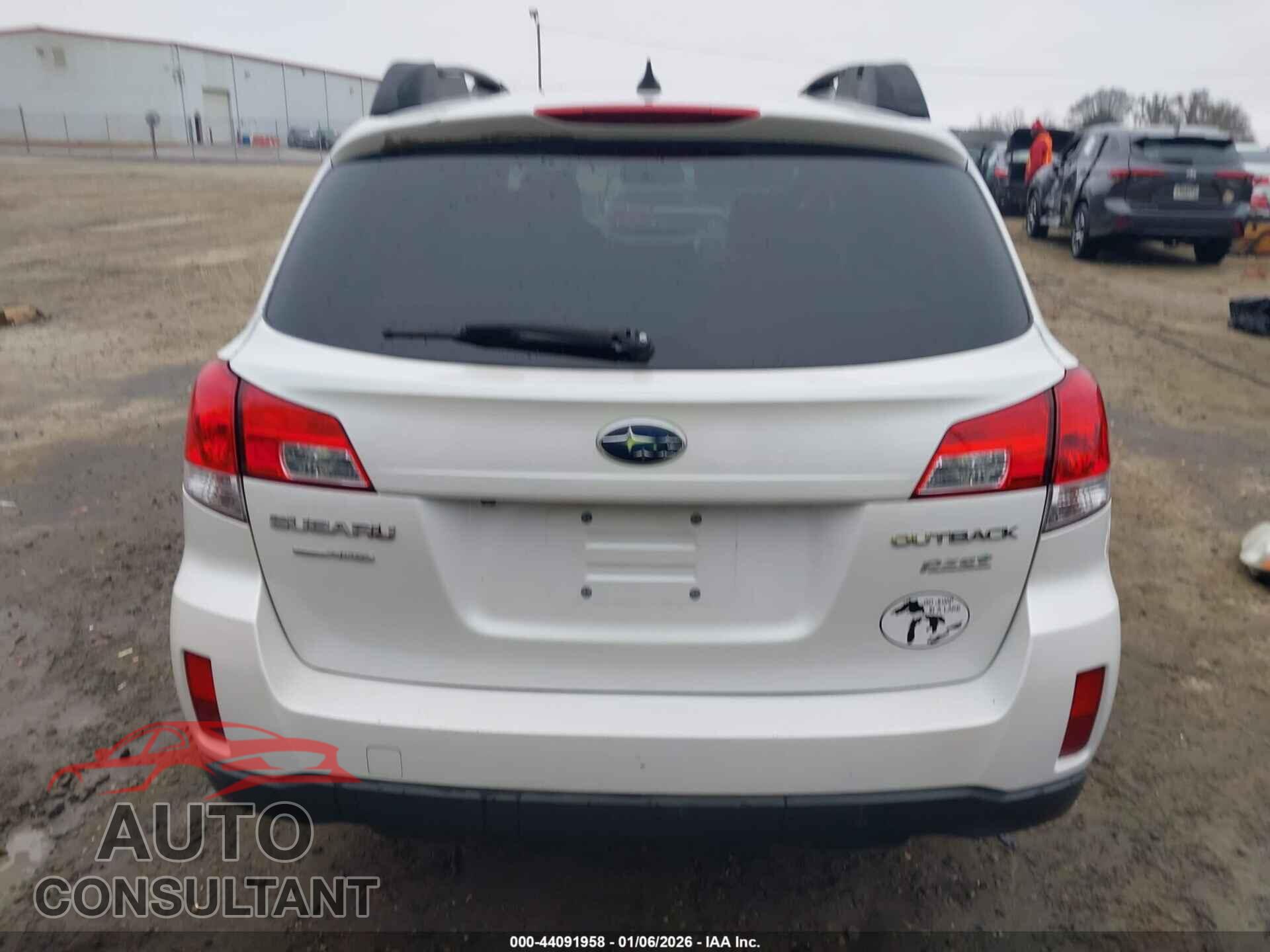 SUBARU OUTBACK 2014 - 4S4BRBLC9E3277831