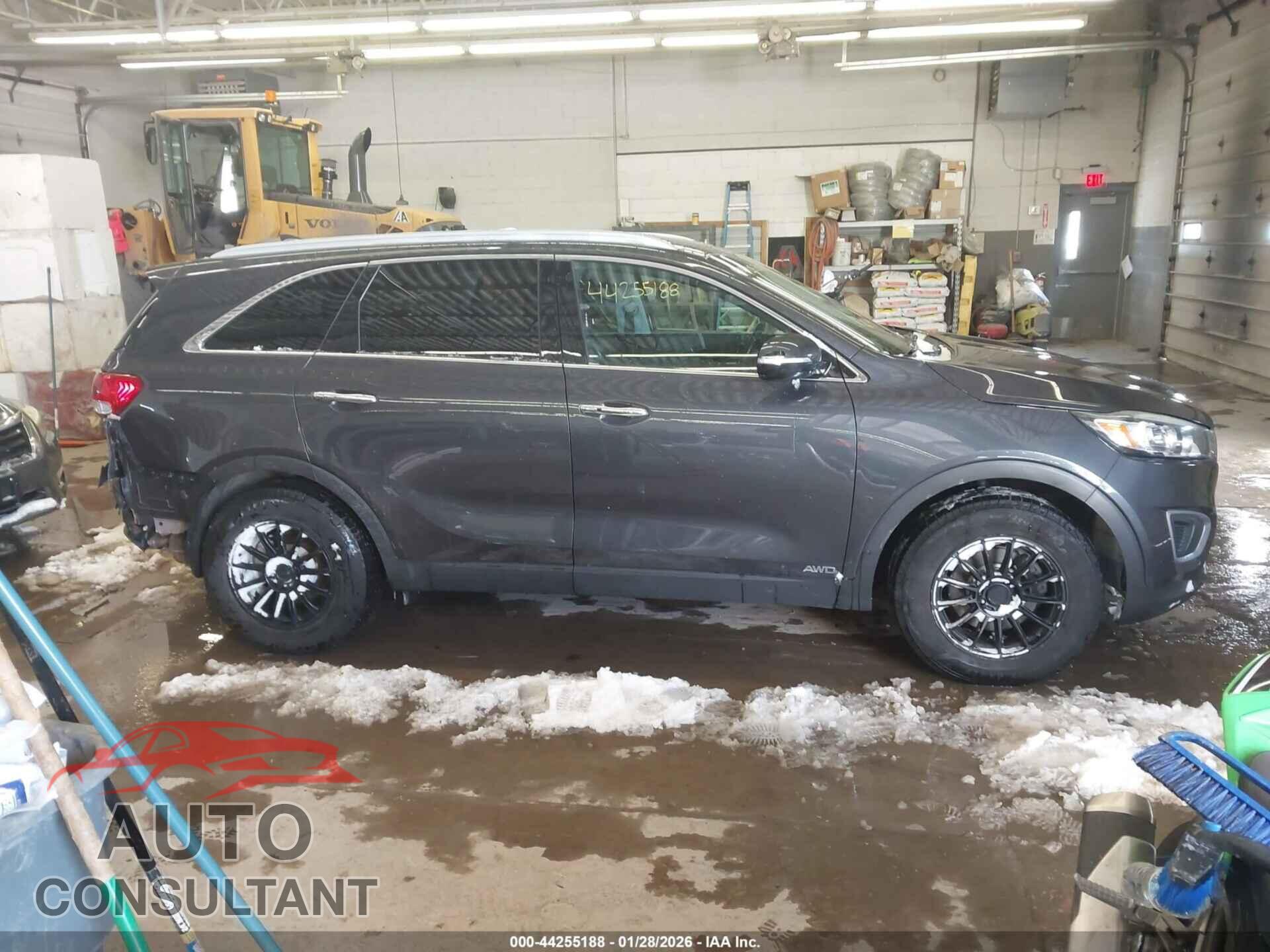 KIA SORENTO 2017 - 5XYPGDA32HG296073