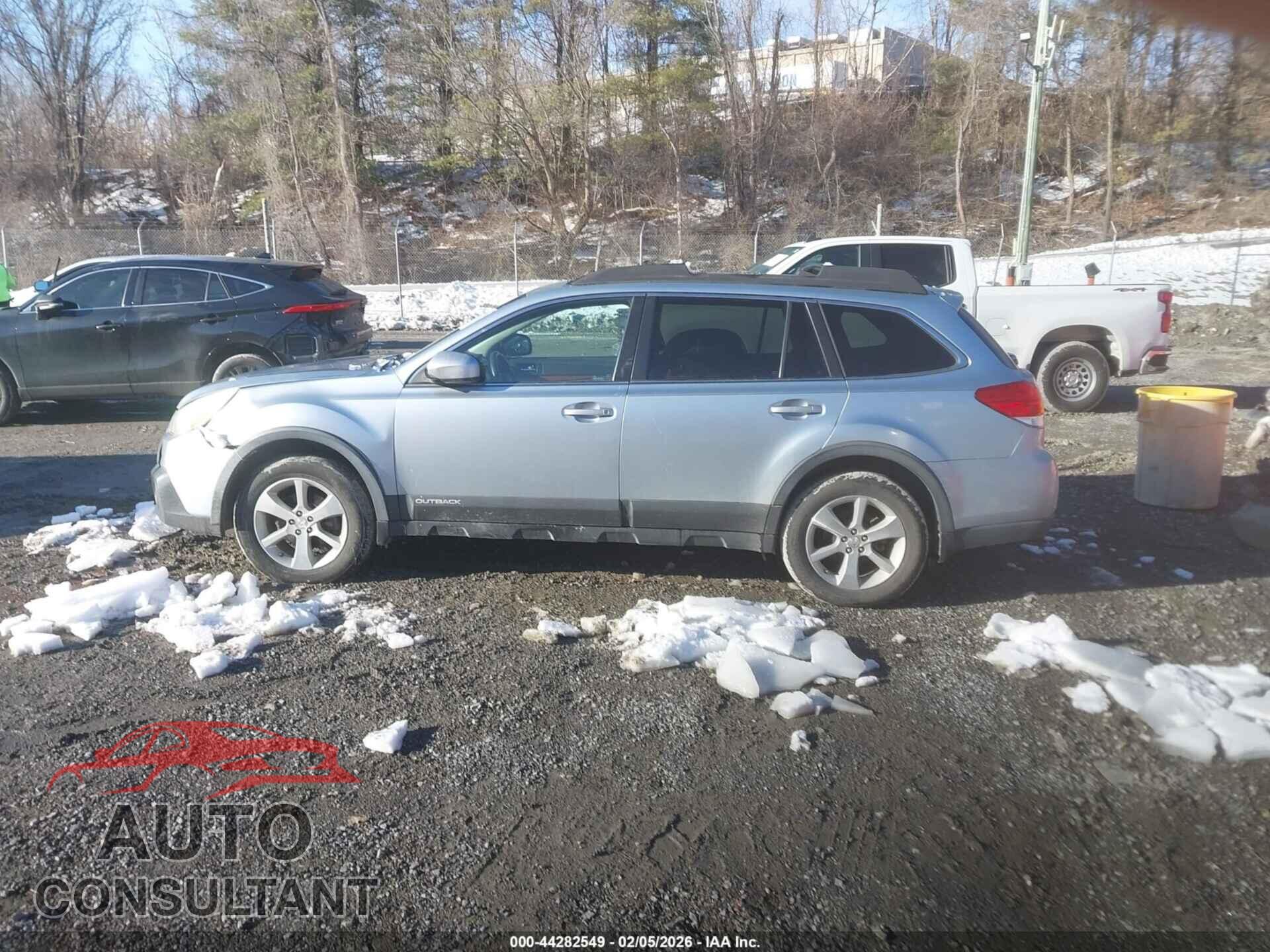 SUBARU OUTBACK 2014 - 4S4BRCNC3E3223153