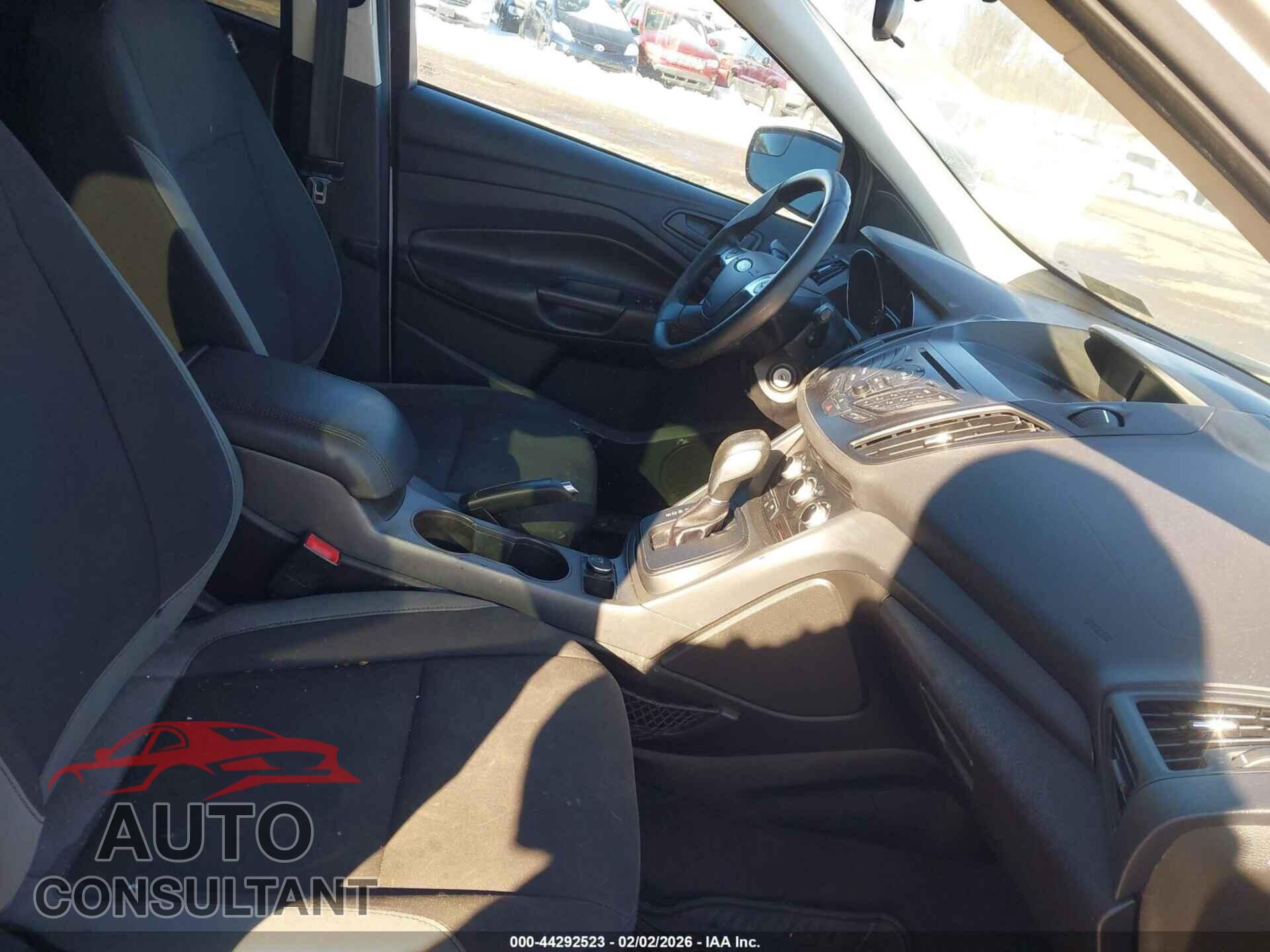 FORD ESCAPE 2015 - 1FMCU0F76FUB89739