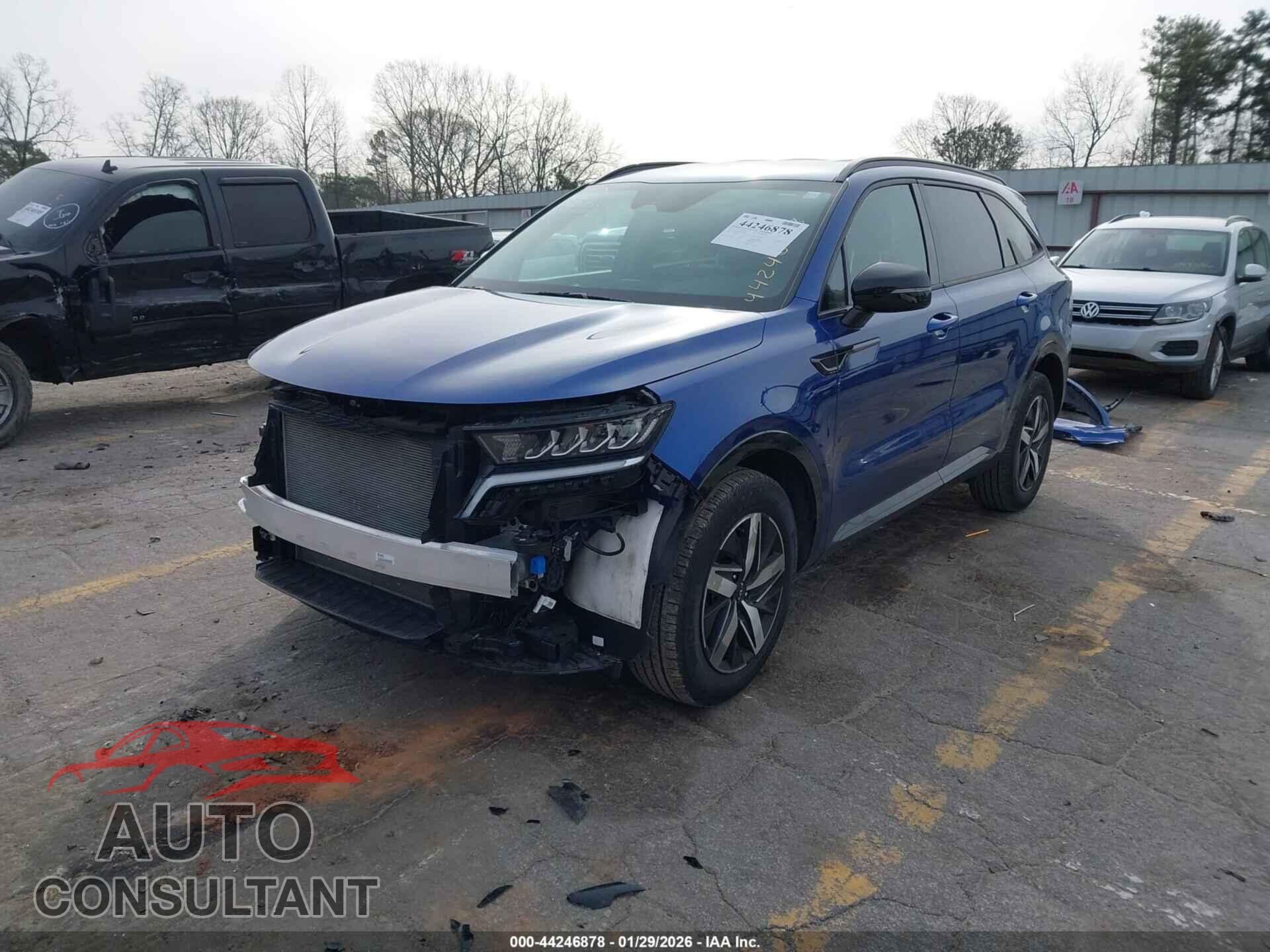 KIA SORENTO 2023 - 5XYRL4LC4PG228082