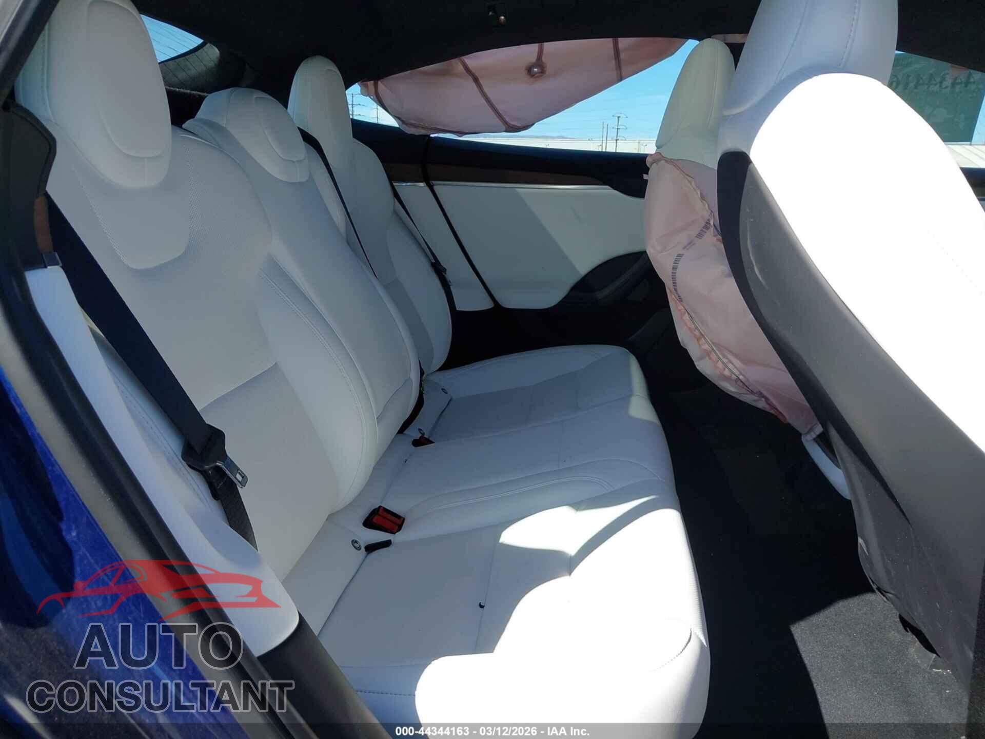 TESLA MODEL S 2024 - 5YJSA1E51RF542559