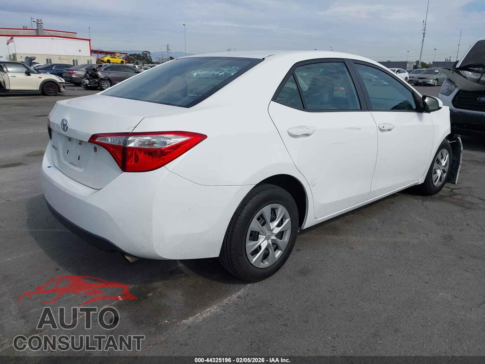 TOYOTA COROLLA 2015 - 5YFBURHE1FP264635